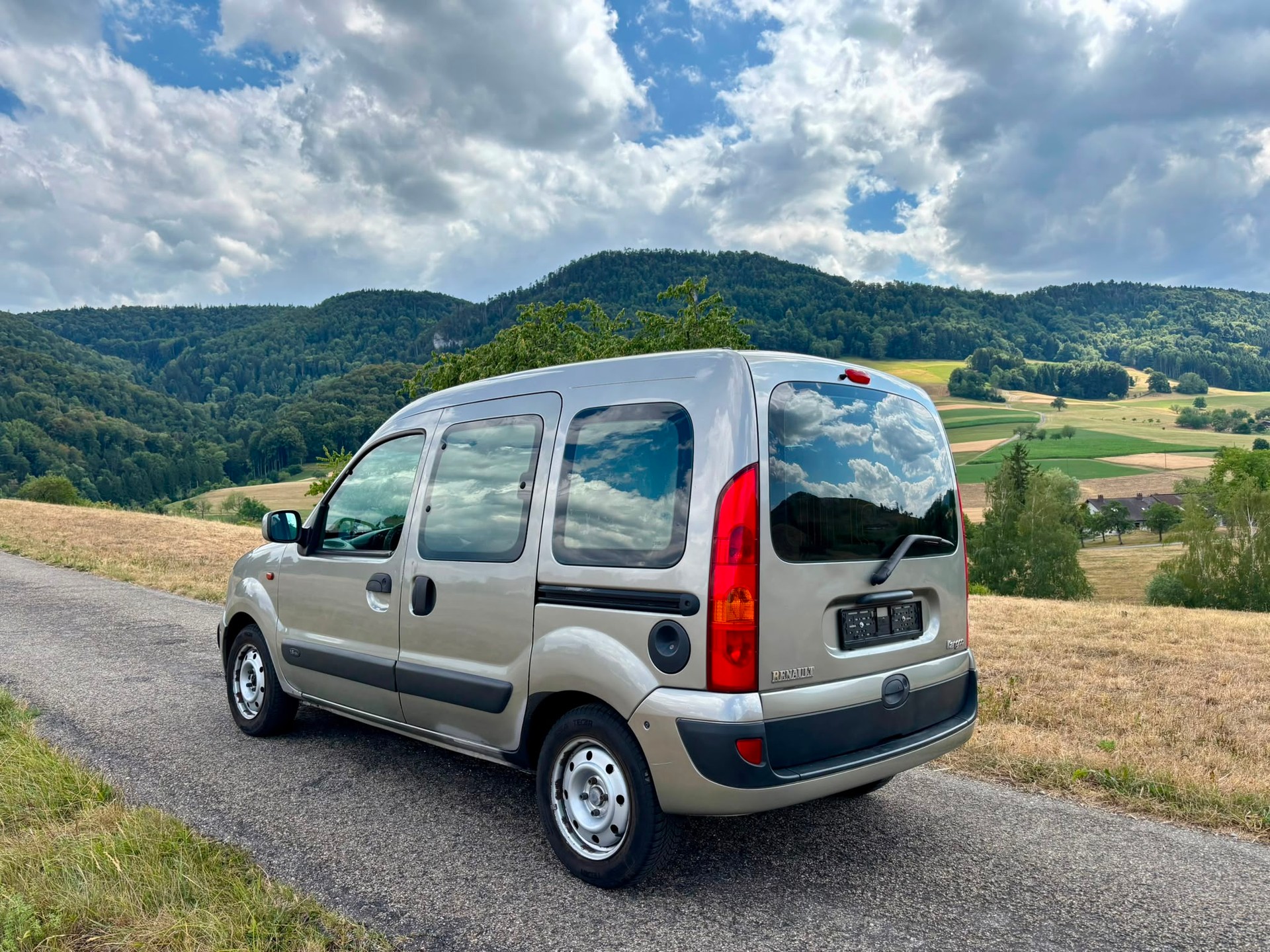 RENAULT Kangoo 1.6 16V Alizé-image-2