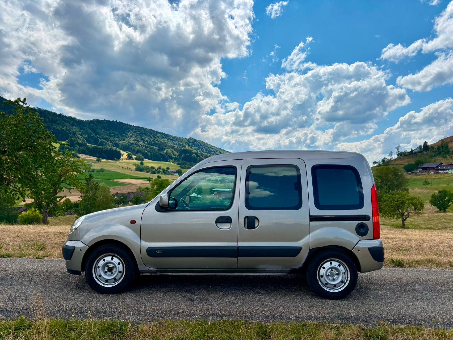 RENAULT Kangoo 1.6 16V Alizé-image-1