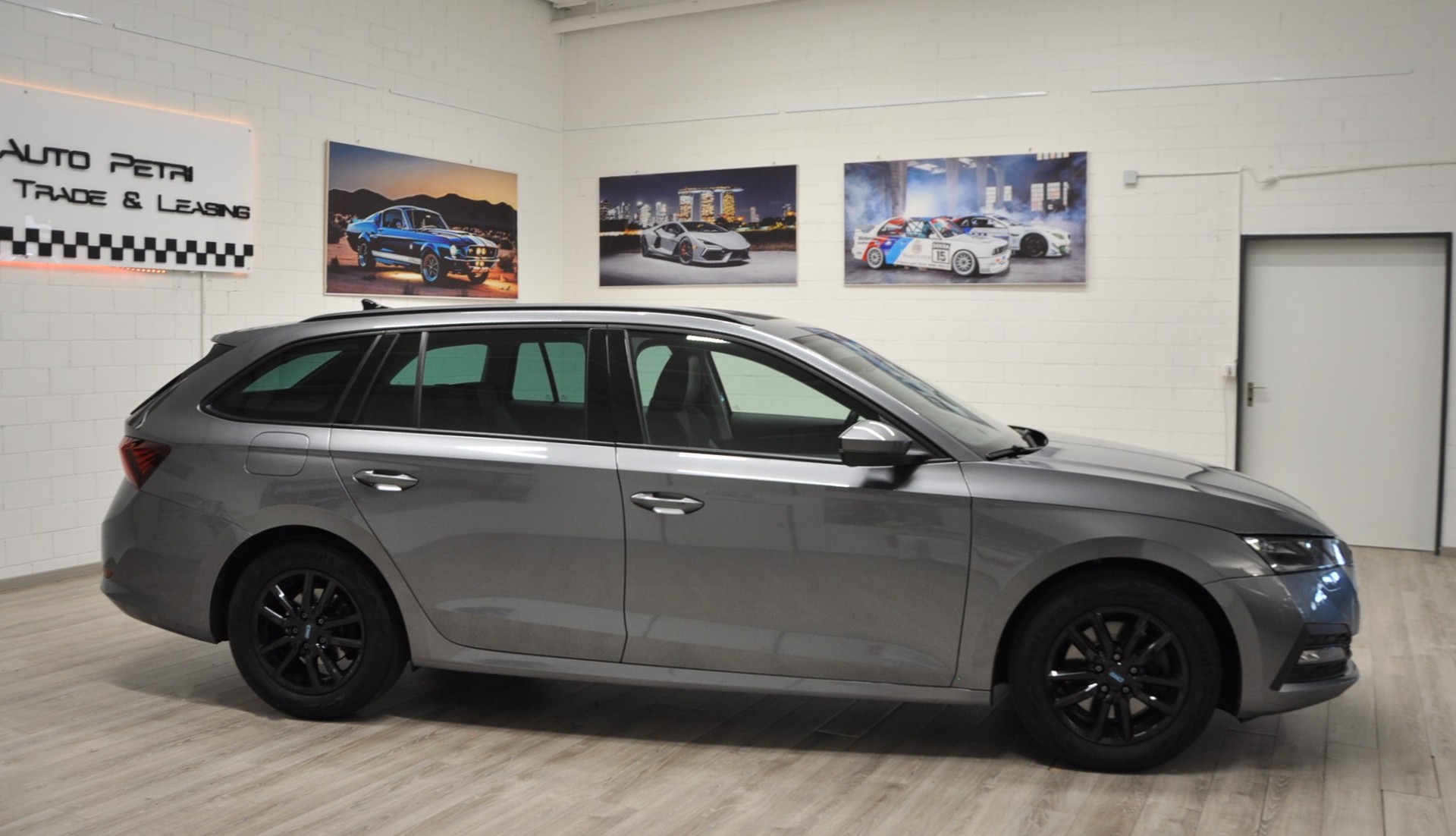 SKODA Octavia Combi 2.0 TDI DSG Ambition 4x4-image-4