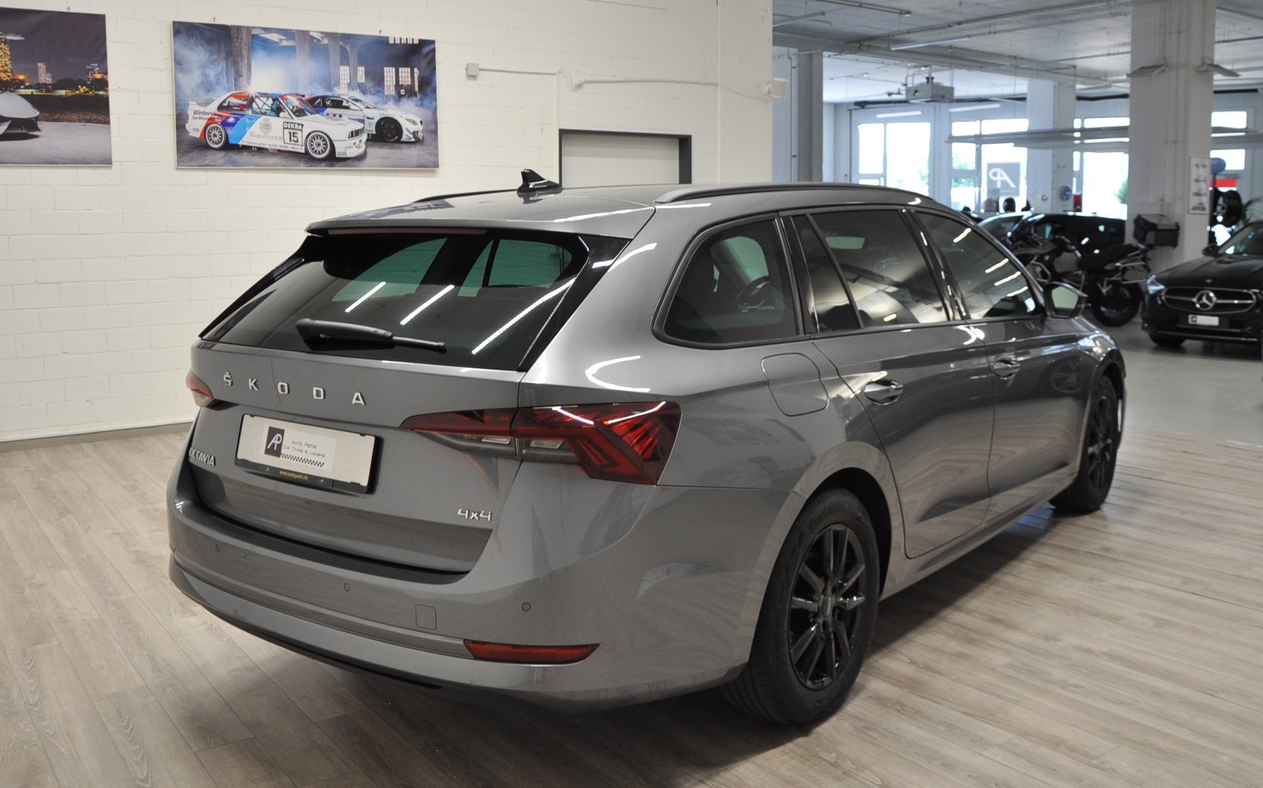 SKODA Octavia Combi 2.0 TDI DSG Ambition 4x4-image-3