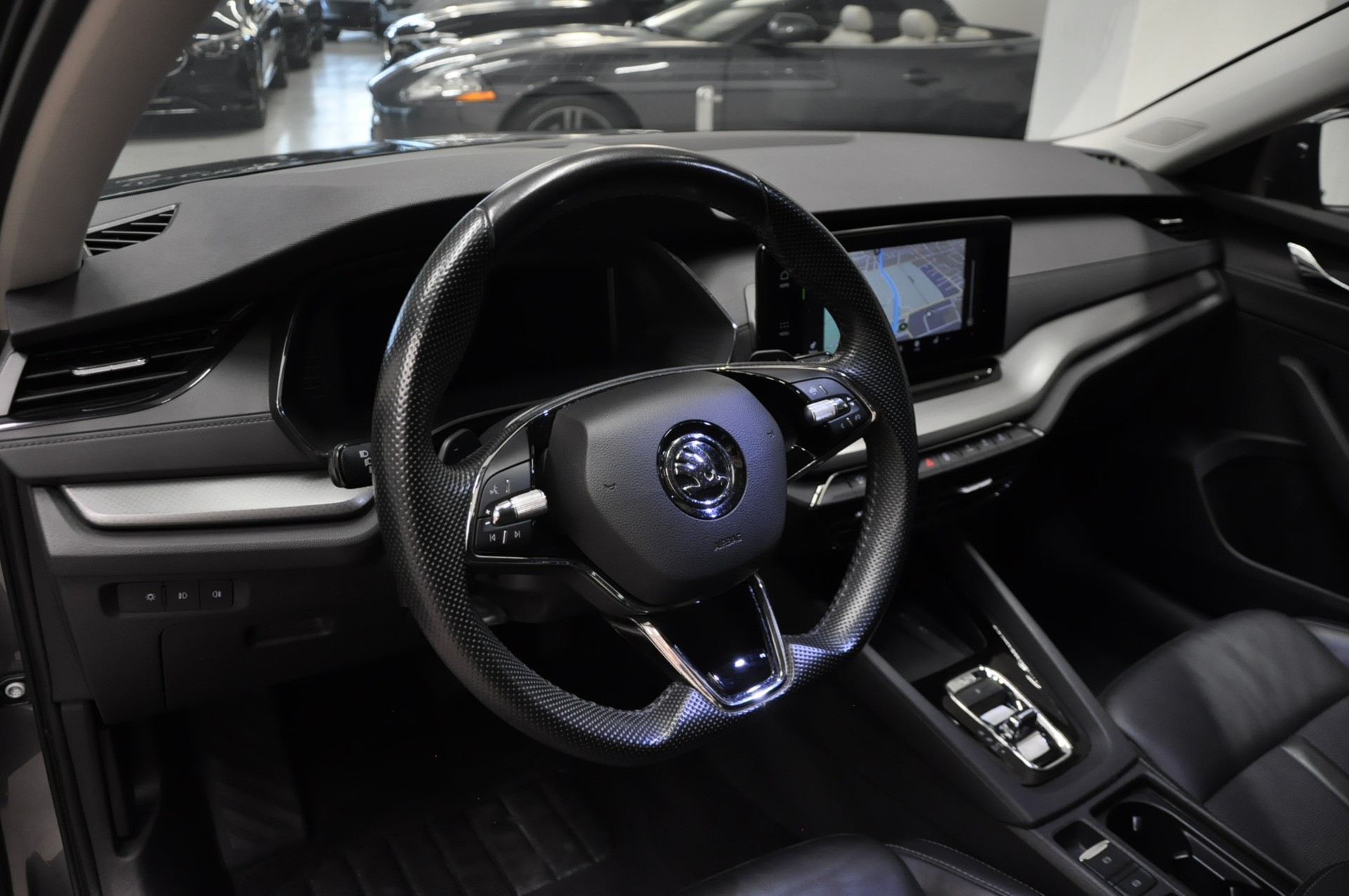 SKODA Octavia Combi 2.0 TDI DSG Ambition 4x4-image-9