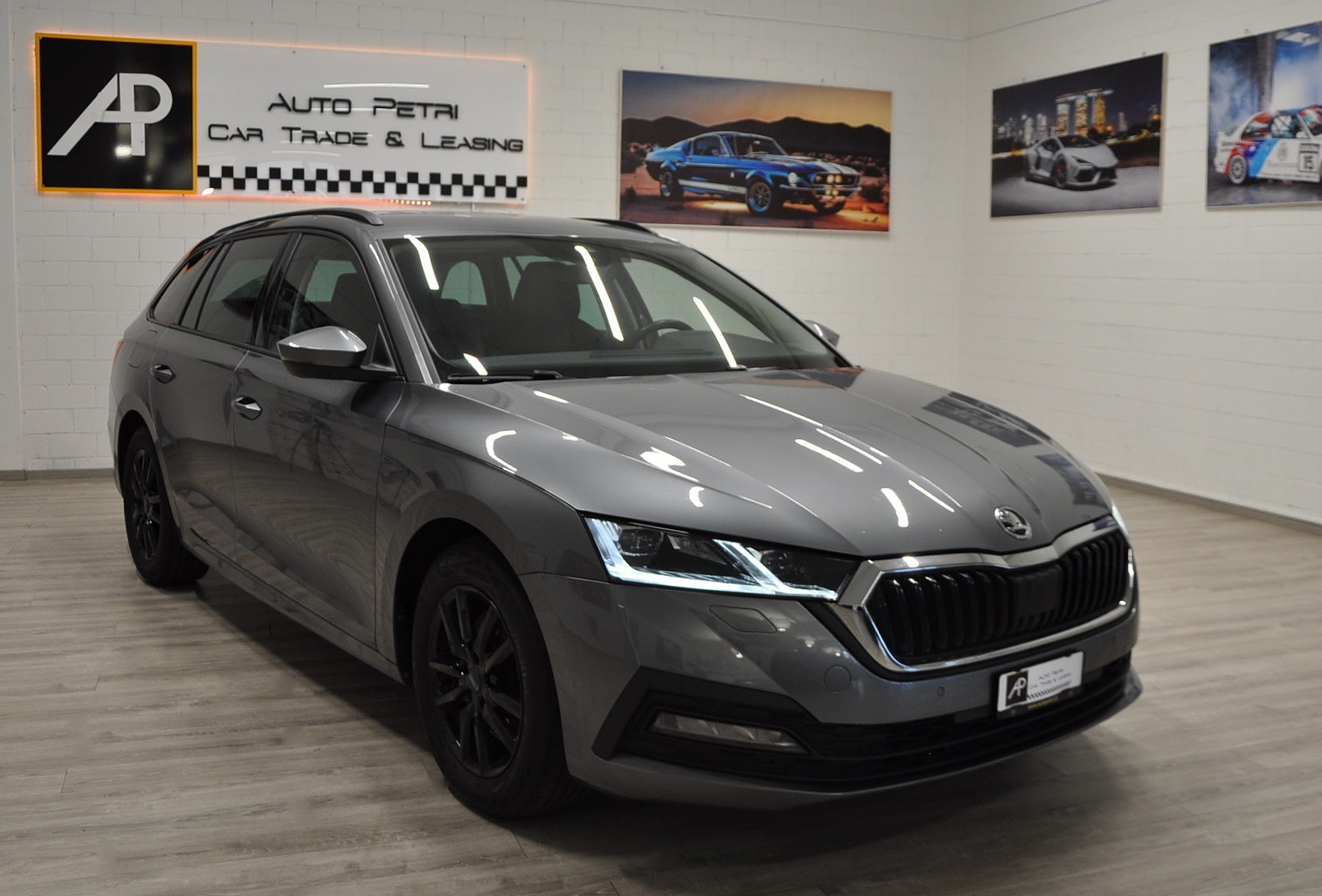 SKODA Octavia Combi 2.0 TDI DSG Ambition 4x4-image-5