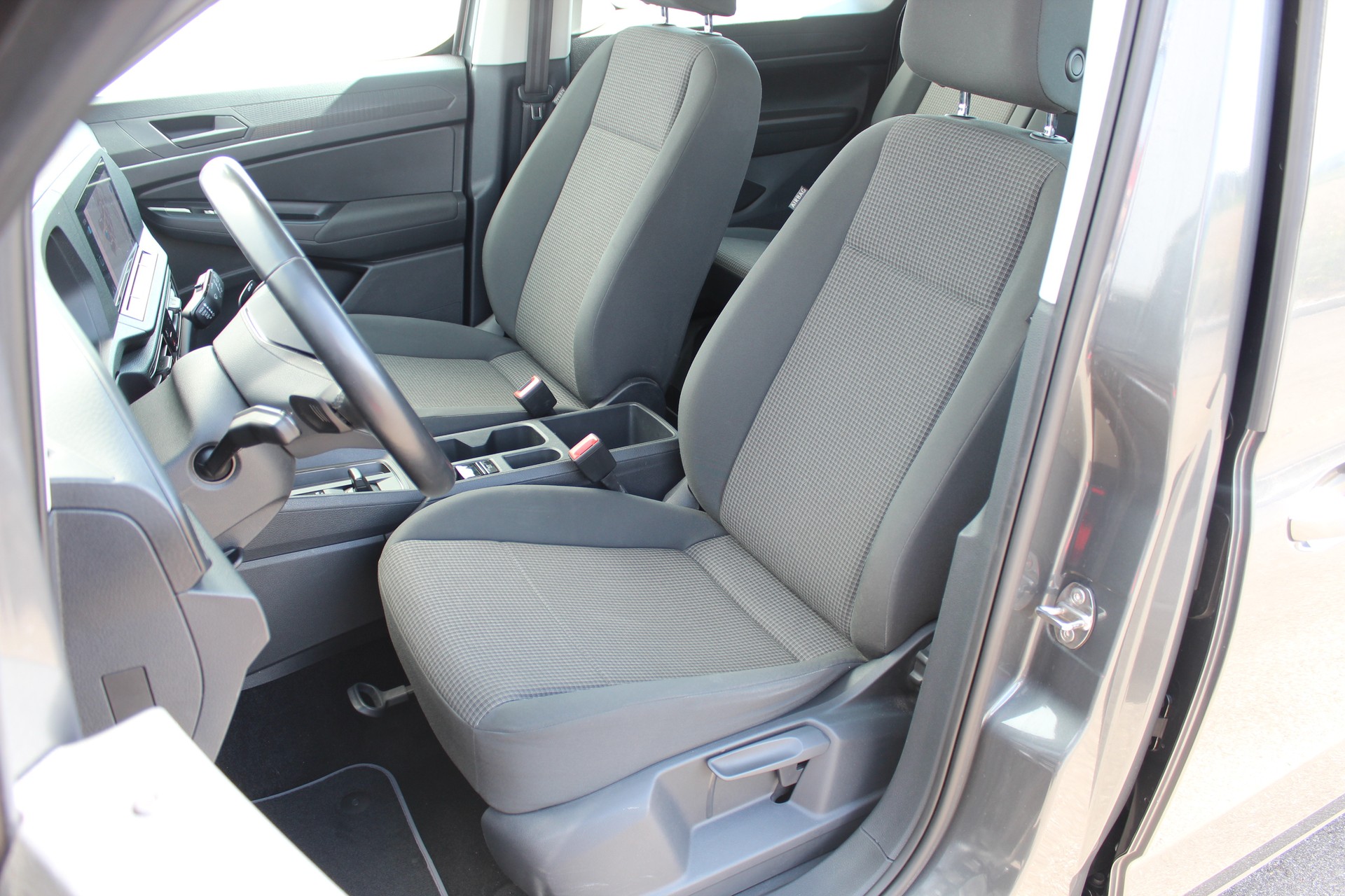 VW Caddy Kombi 1.5TSI Move Maxi DSG-image-6