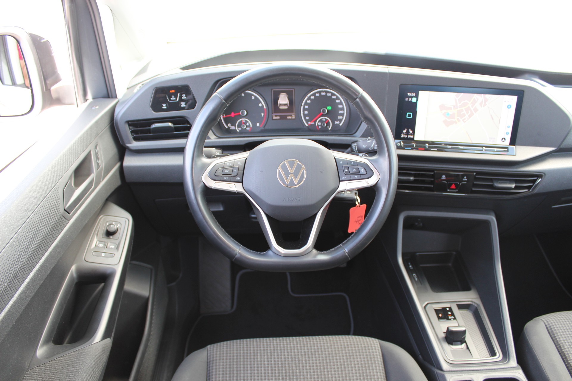 VW Caddy Kombi 1.5TSI Move Maxi DSG-image-9