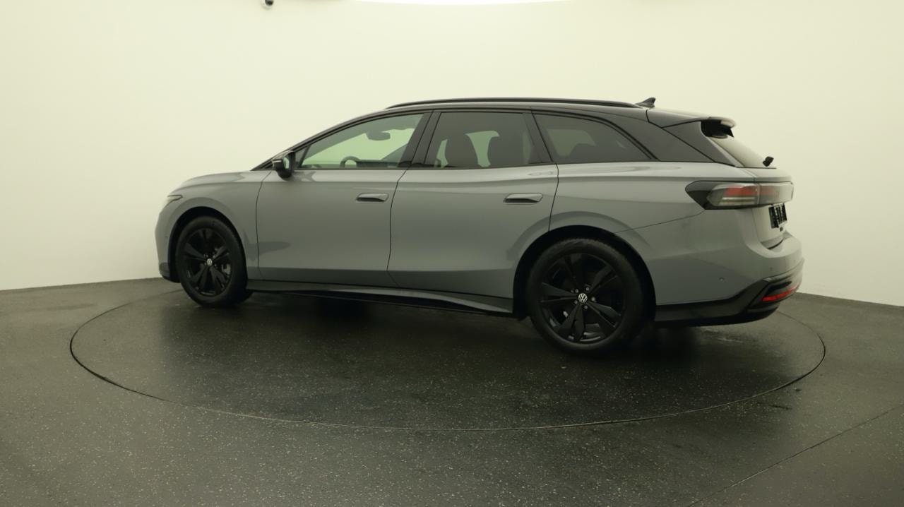 VW ID.7 Tourer Pro 77 kWh Limited-image-2