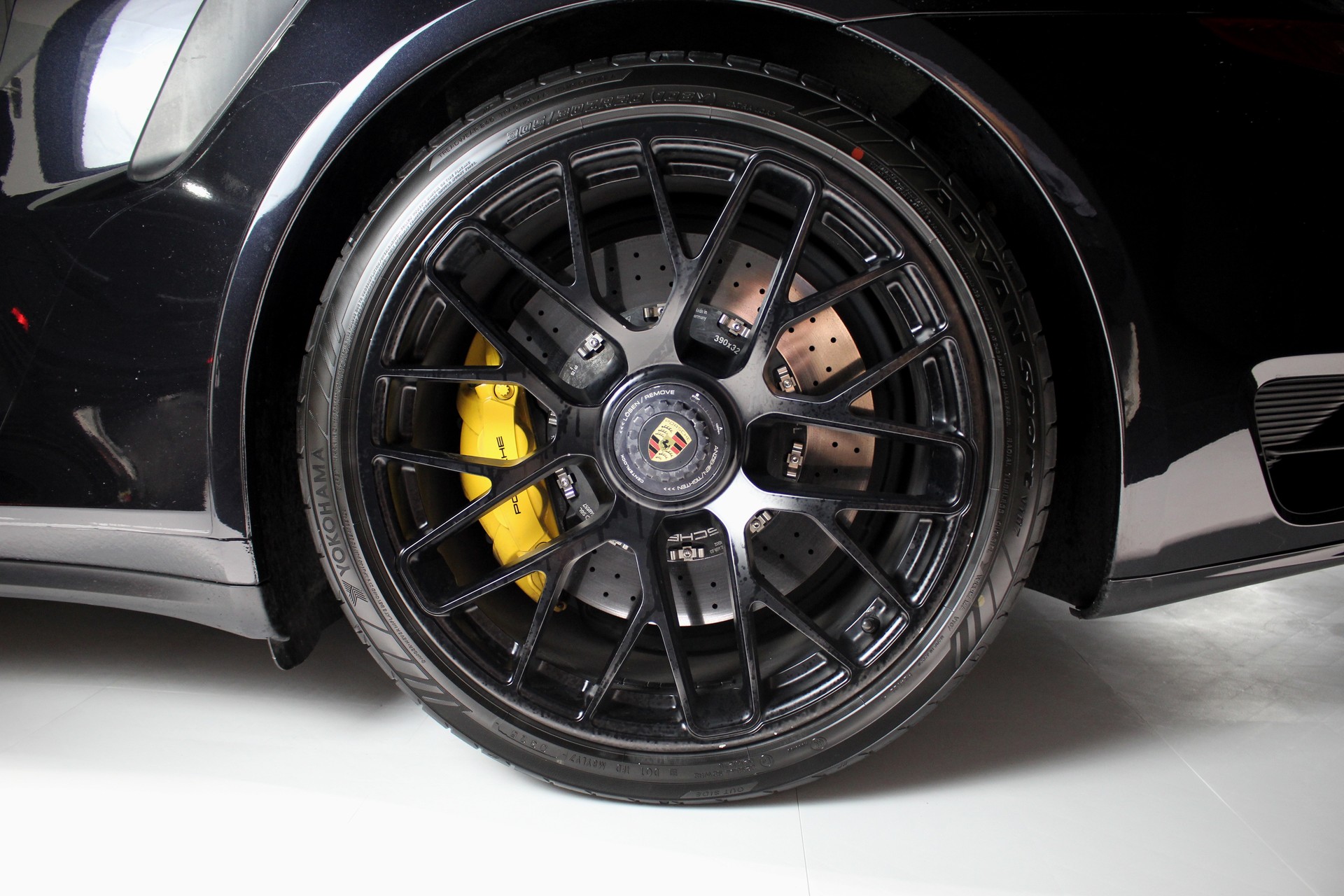 PORSCHE 911 Turbo S PDK-image-9