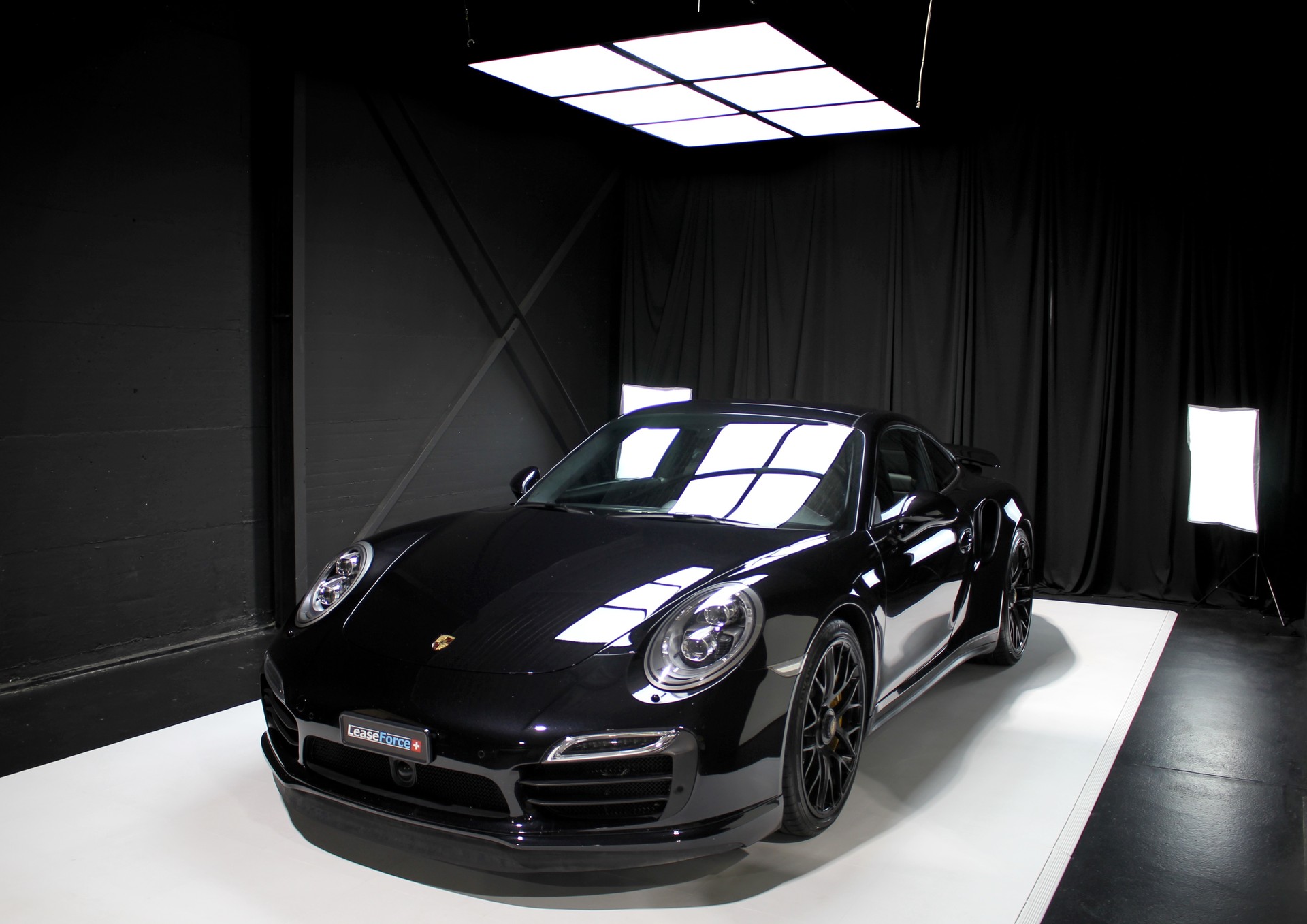 PORSCHE 911 Turbo S PDK
