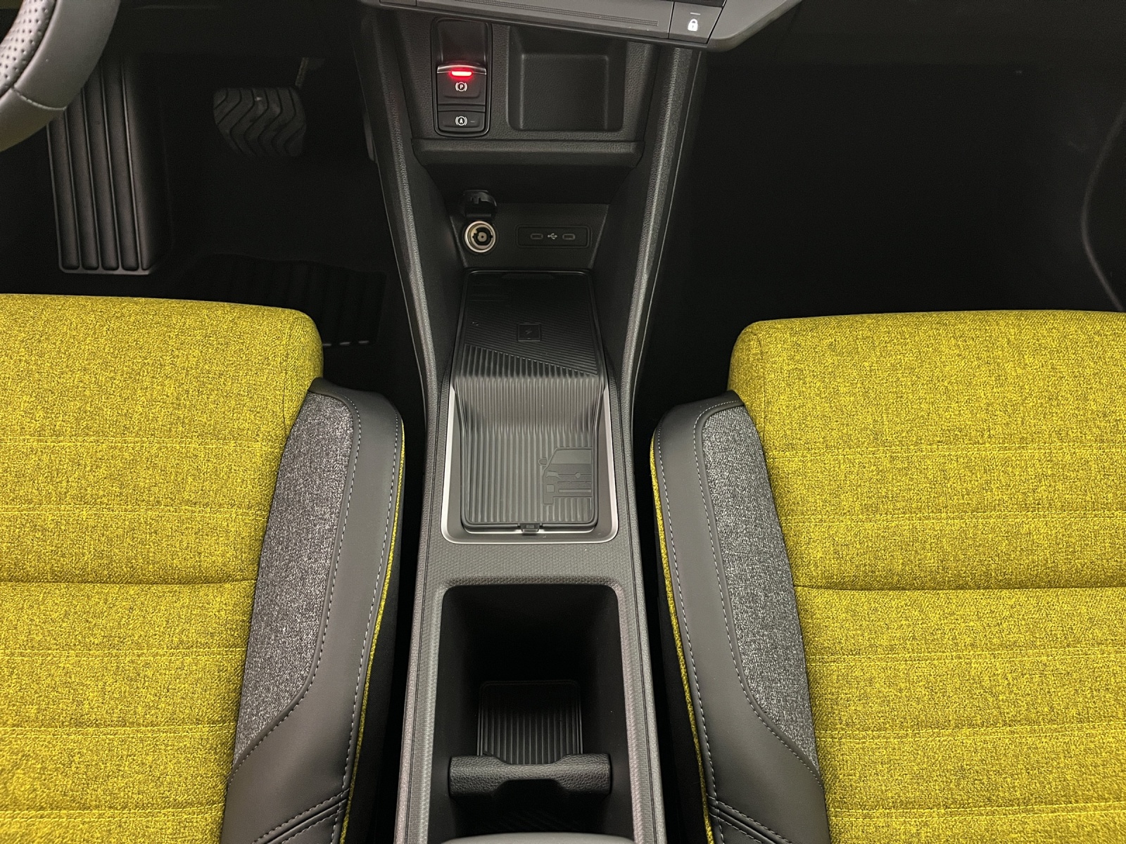 RENAULT R5 E-Tech Comfort Range iconic five-image-13