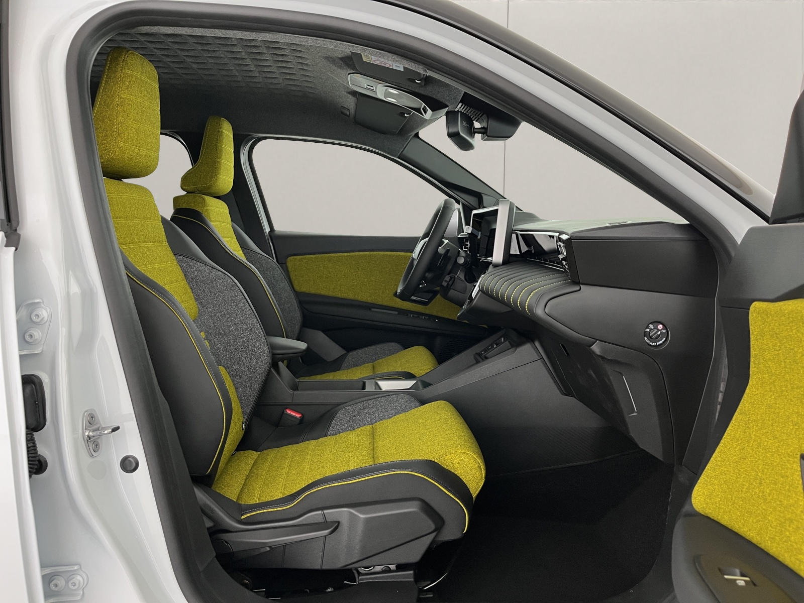 RENAULT R5 E-Tech Comfort Range iconic five-image-15