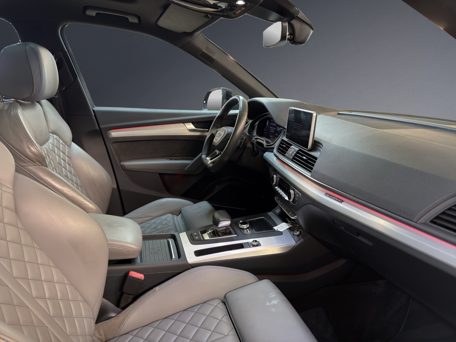 AUDI Q5 45 TFSI sport quattro-image-9