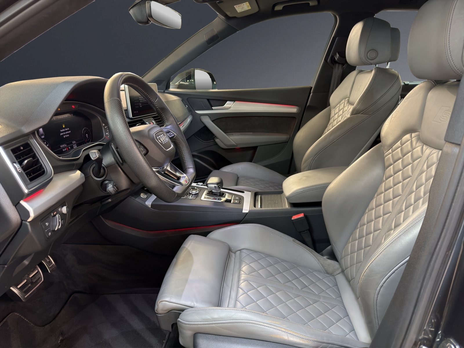 AUDI Q5 45 TFSI sport quattro-image-6