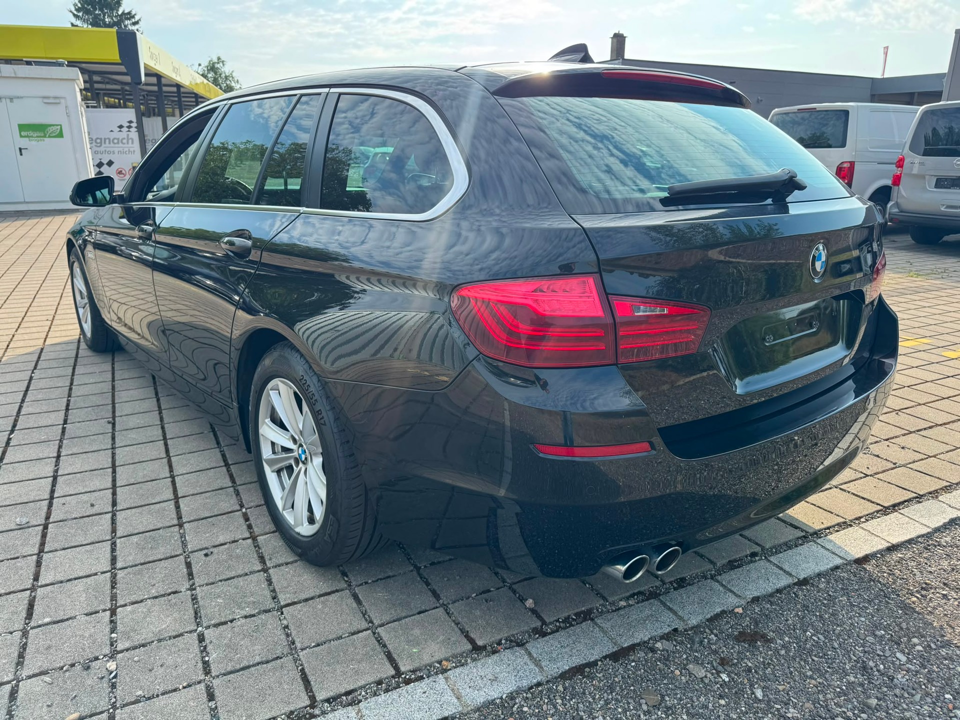 BMW 530d Touring xDrive Steptronic-image-5