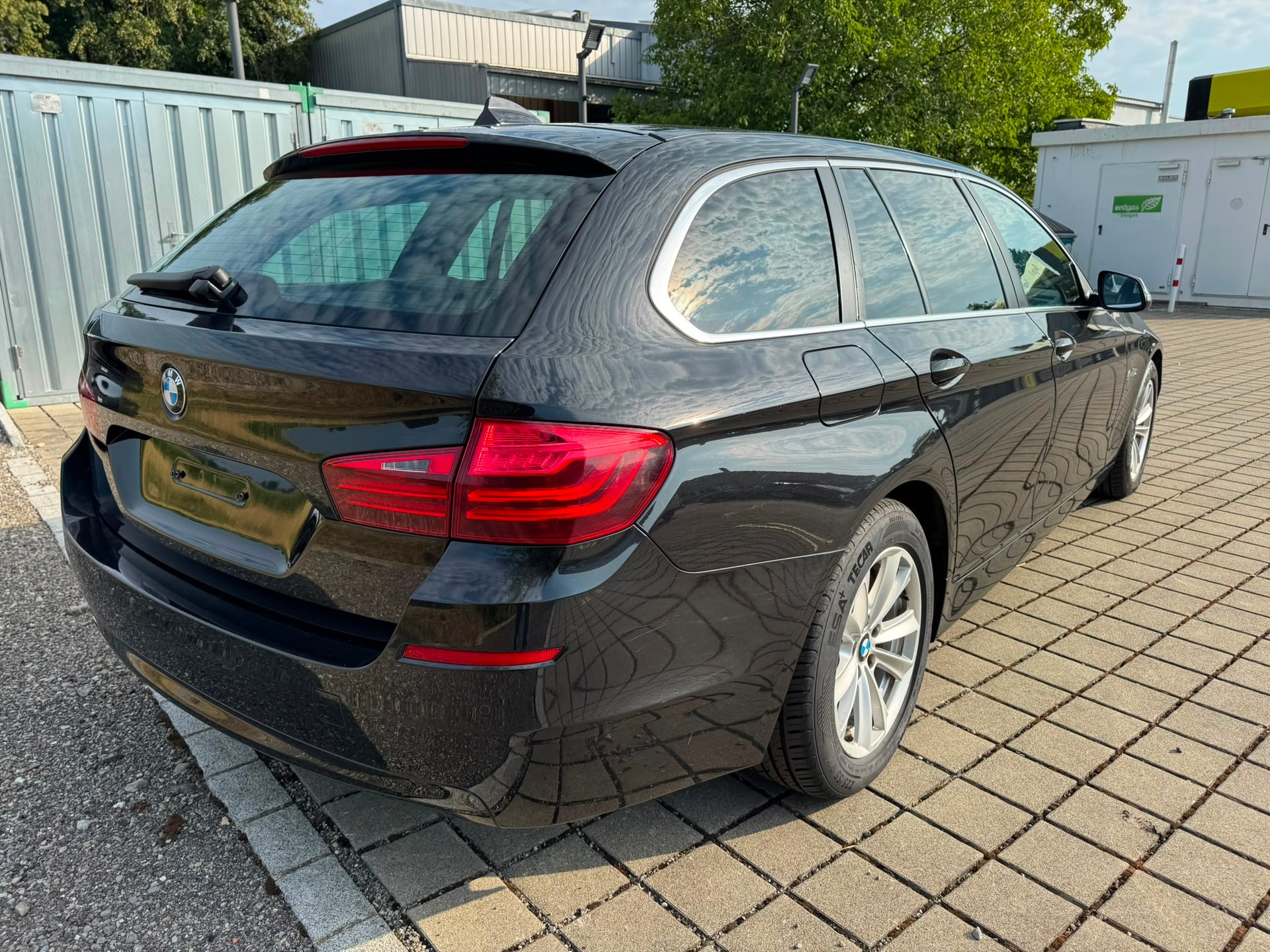 BMW 530d Touring xDrive Steptronic-image-7