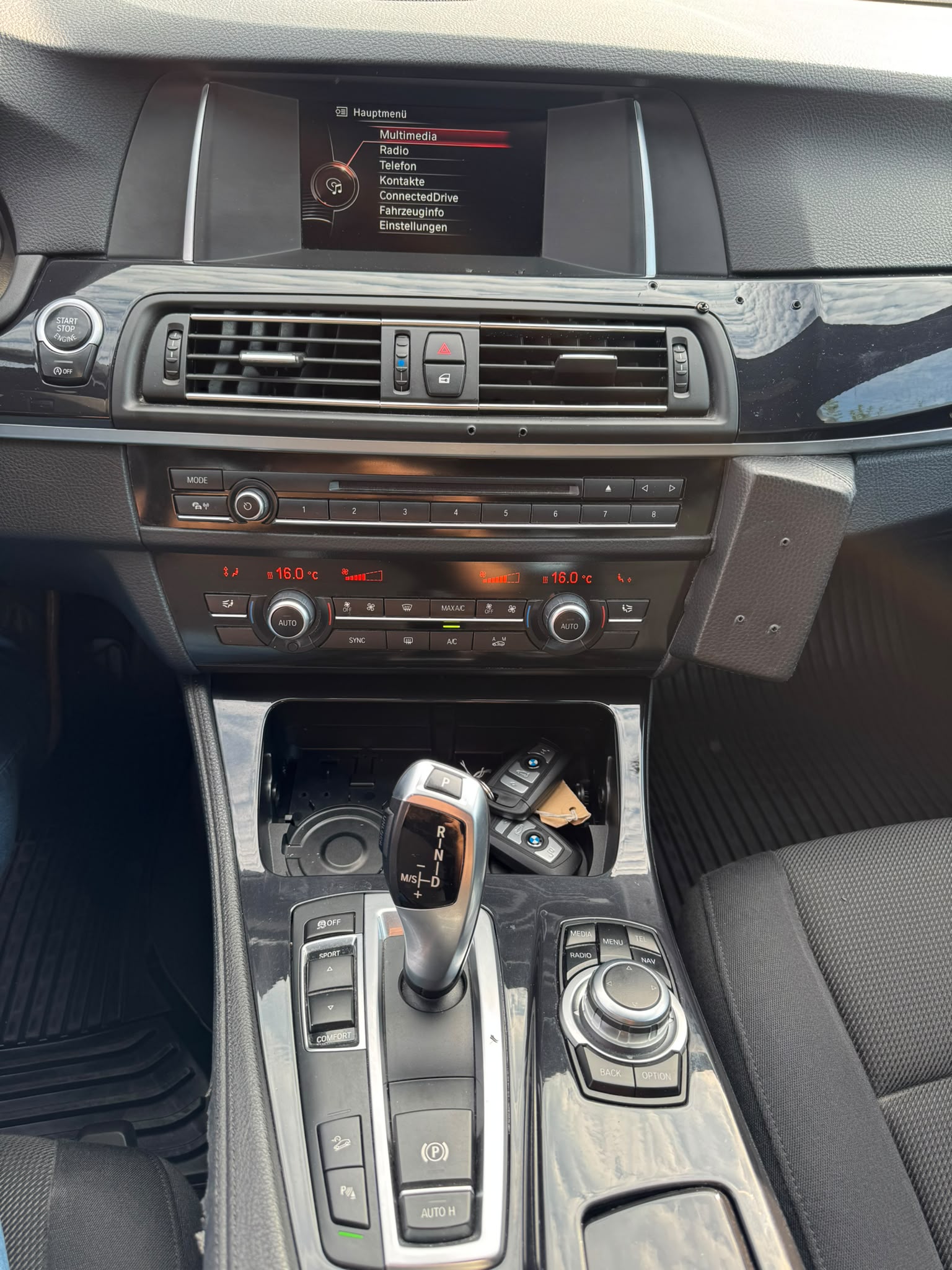 BMW 530d Touring xDrive Steptronic-image-10