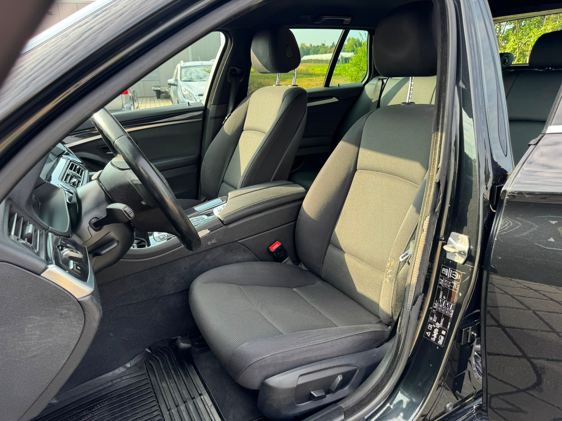 BMW 530d Touring xDrive Steptronic-image-11
