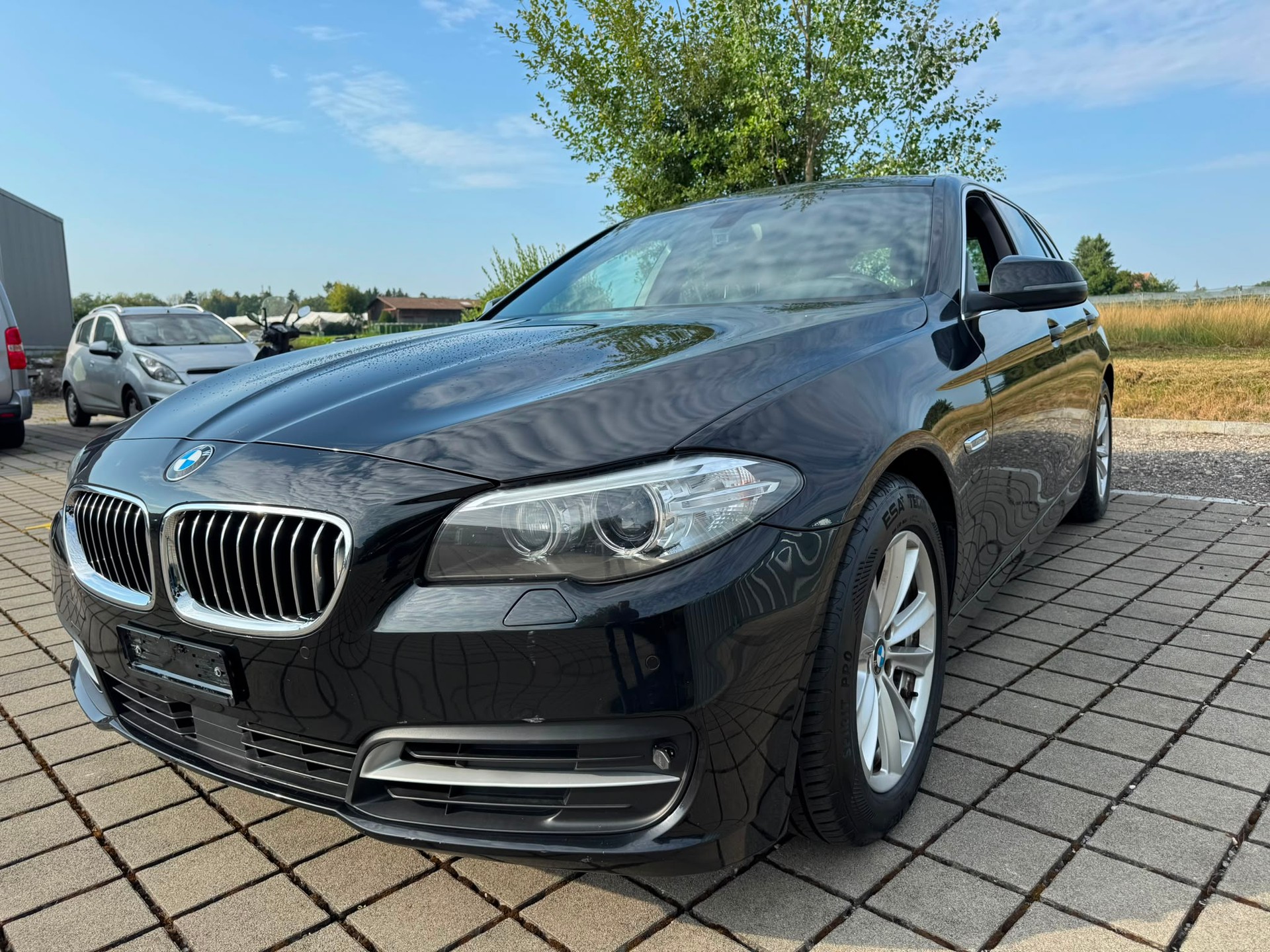 BMW 530d Touring xDrive Steptronic-image-0