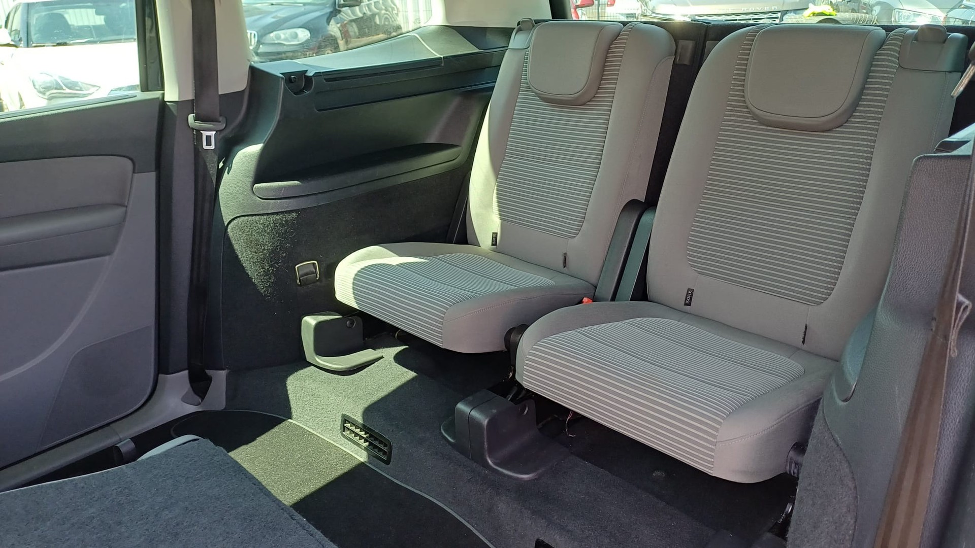 SEAT Alhambra 2.0 TDI Reference DSG 7 Plätze-image-14