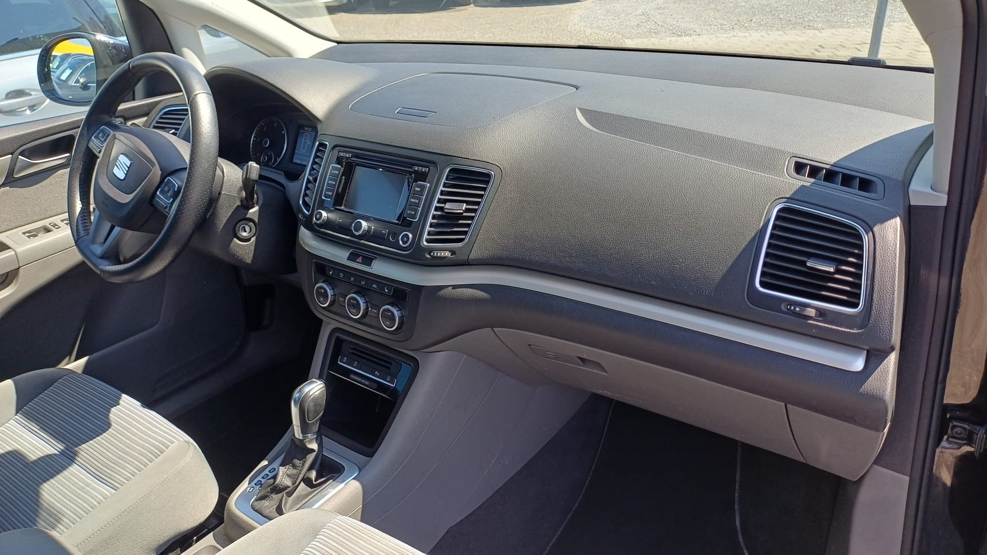 SEAT Alhambra 2.0 TDI Reference DSG 7 Plätze-image-10
