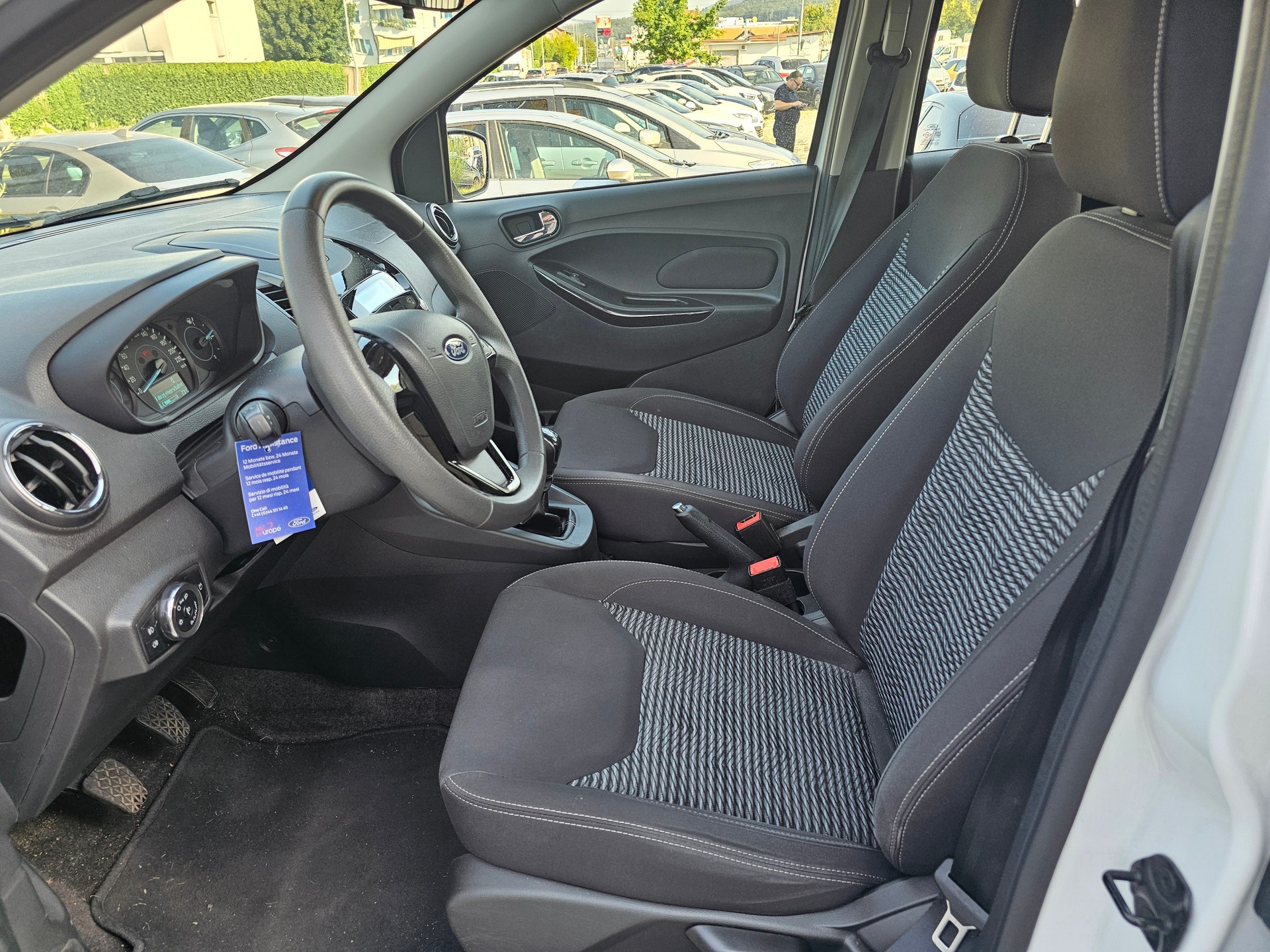 FORD KA+ 1.2 Ti-VCT Black Edition-image-9