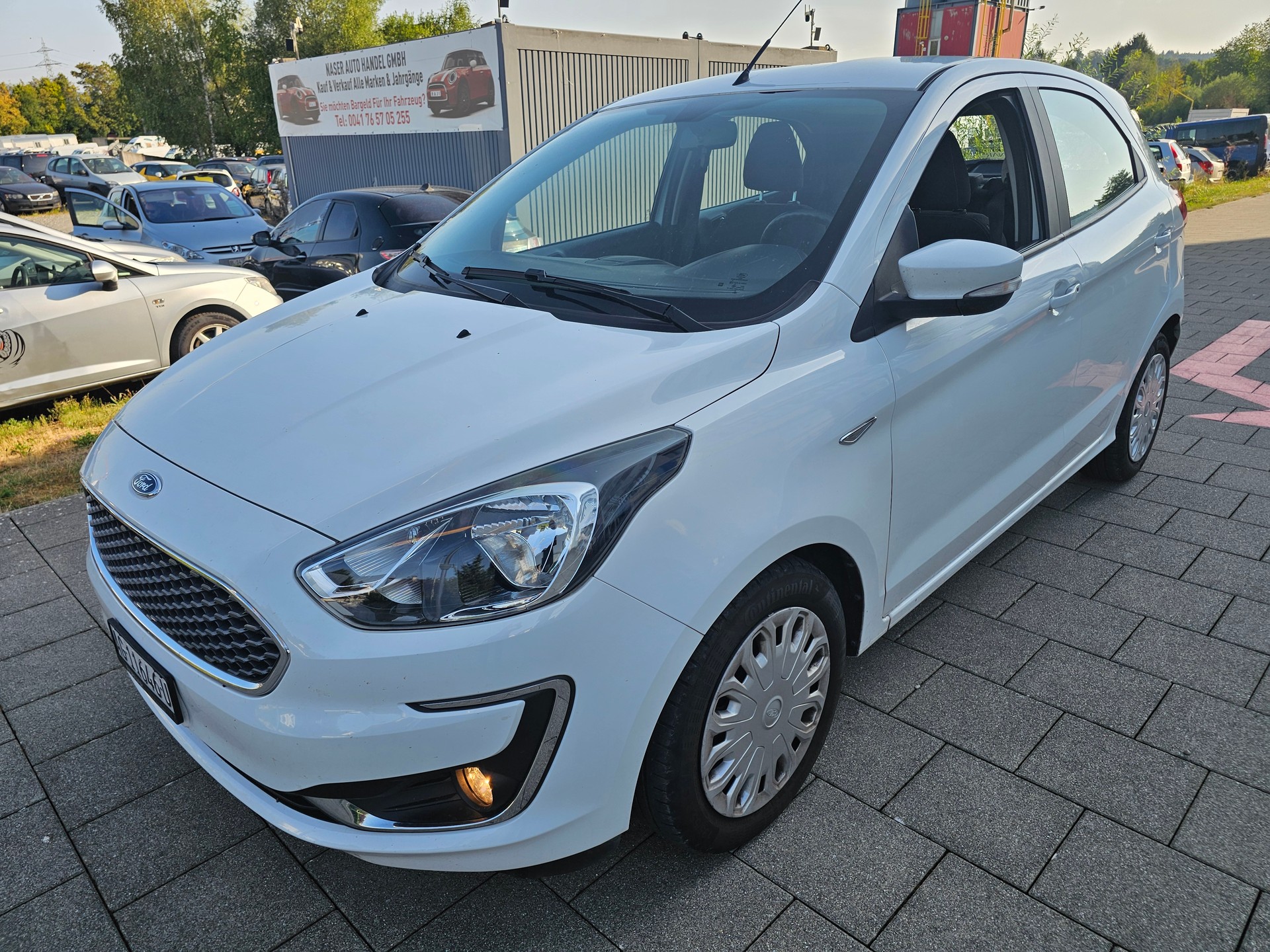 FORD KA+ 1.2 Ti-VCT Black Edition-image-1