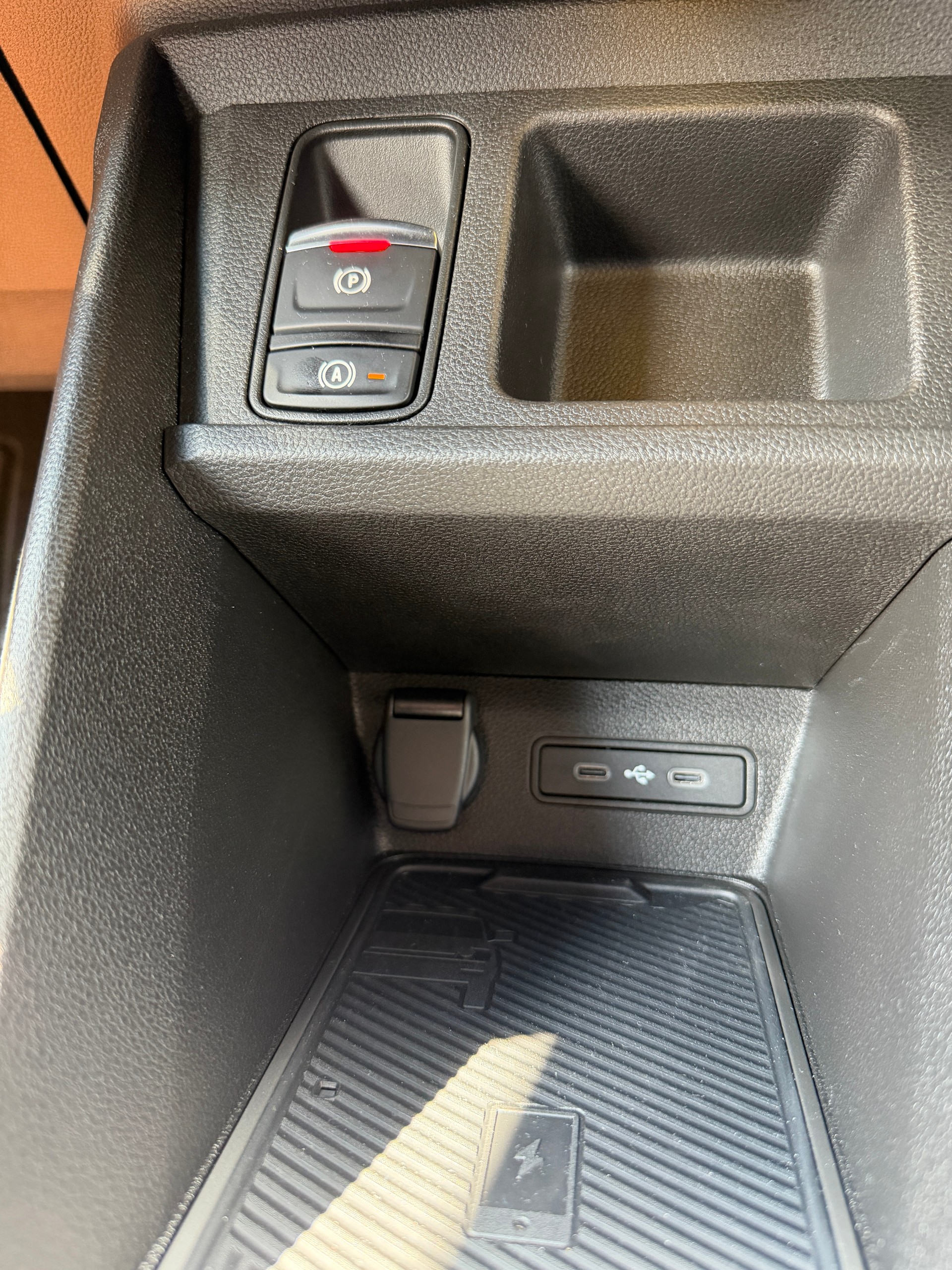 RENAULT R5 E-Tech Comfort Range techno-image-9