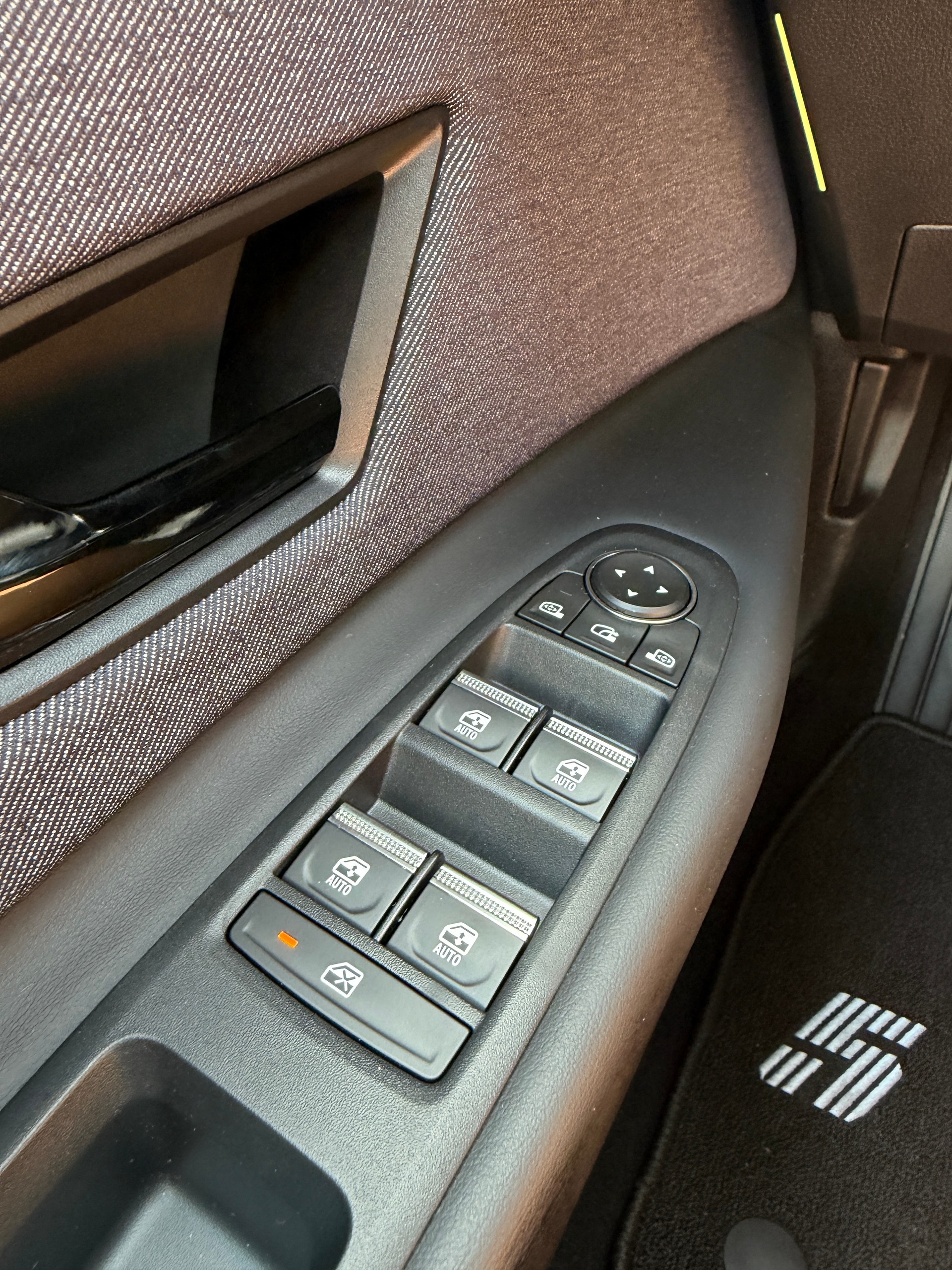 RENAULT R5 E-Tech Comfort Range techno-image-12
