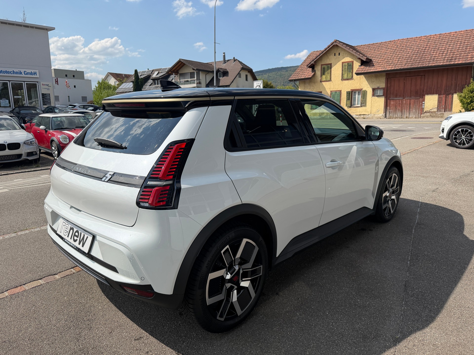 RENAULT R5 E-Tech Comfort Range techno-image-3