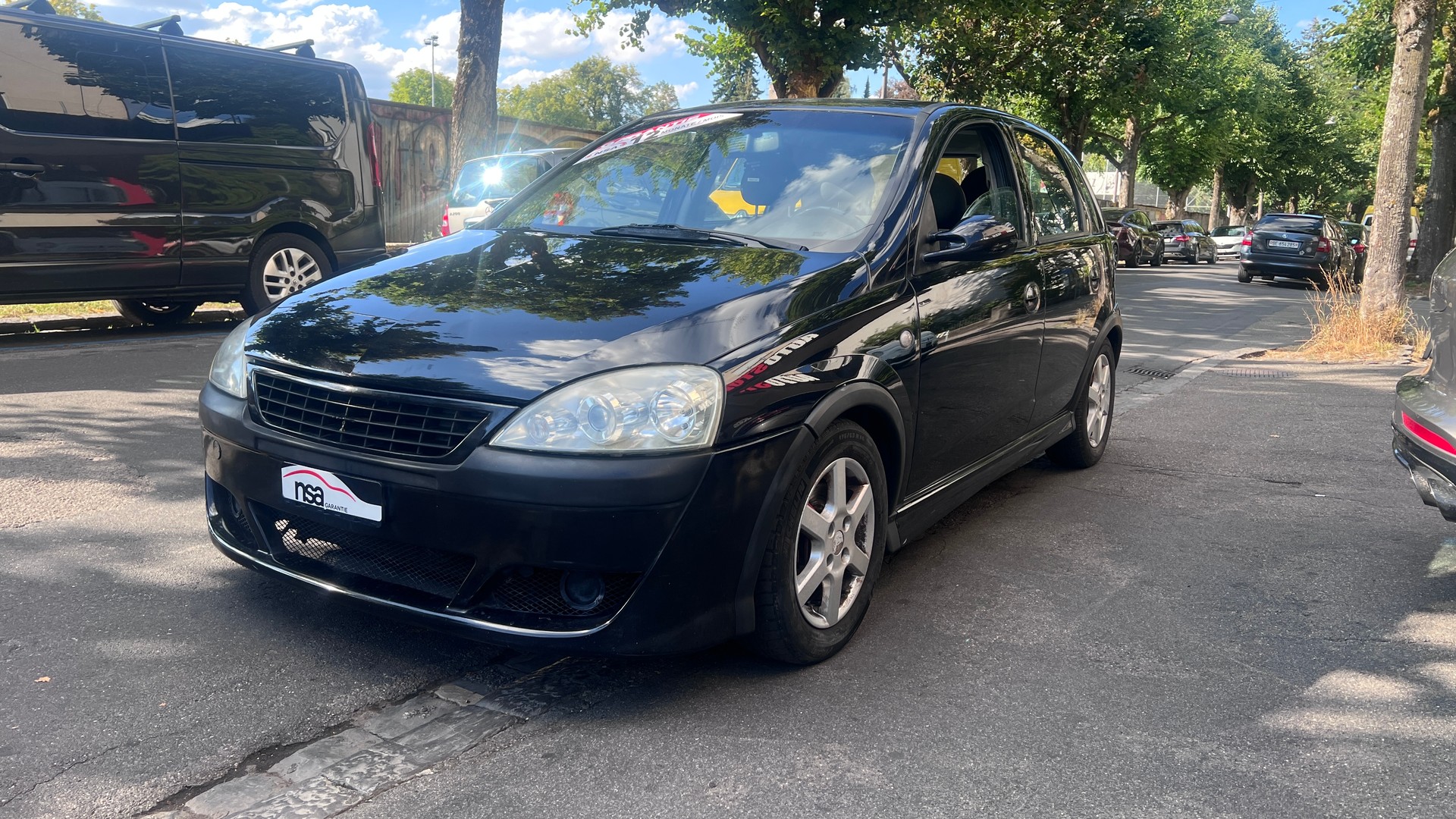 OPEL Corsa 1.8 16V Cosmo-image-1