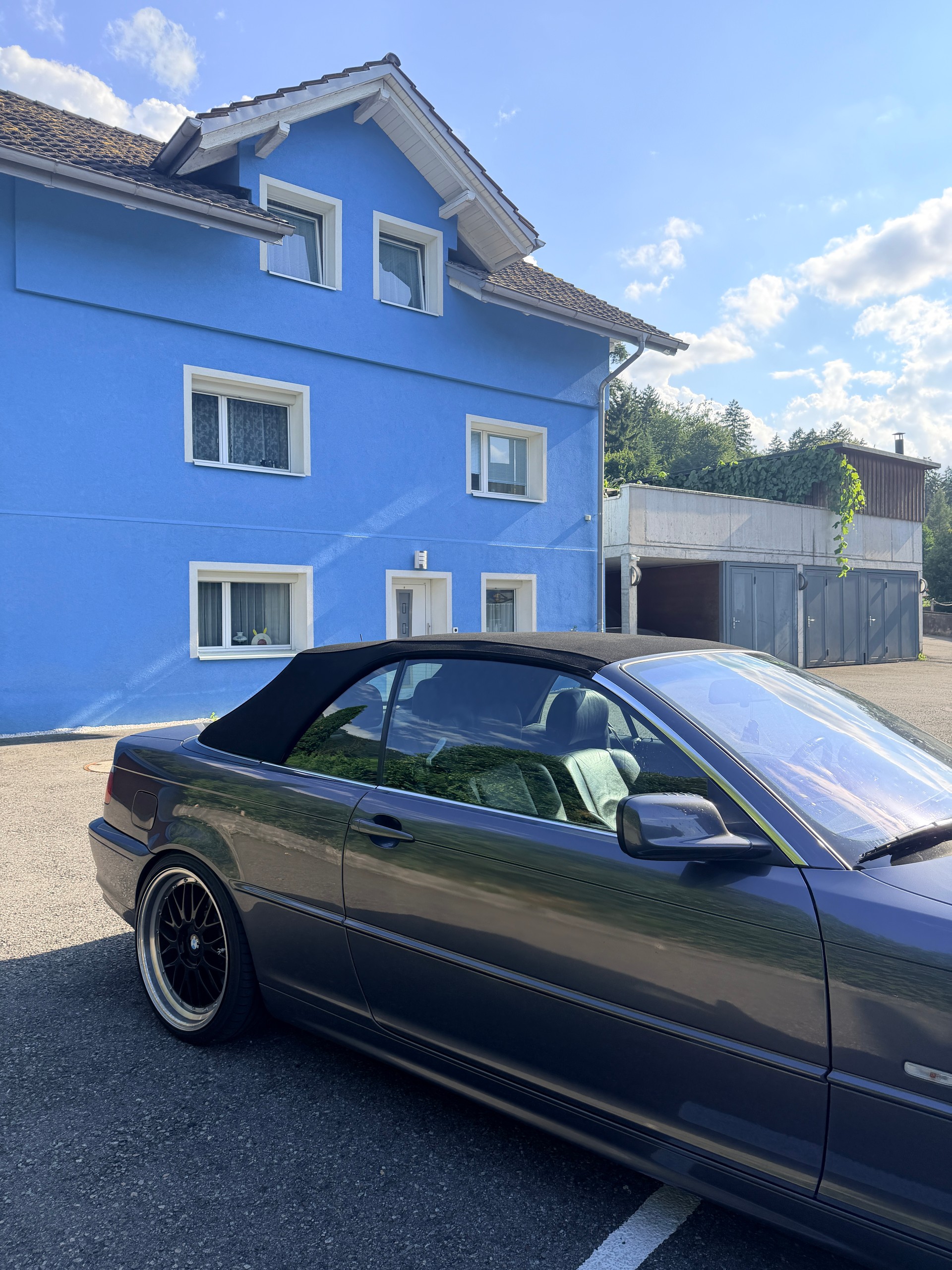 BMW 330Ci-image-3