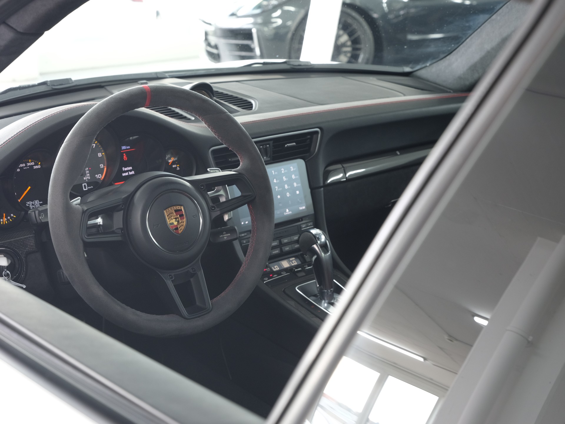 PORSCHE 911 GT3 PDK *Liftsystem* *Porsche Aproved* *Sport Chrono*-image-18