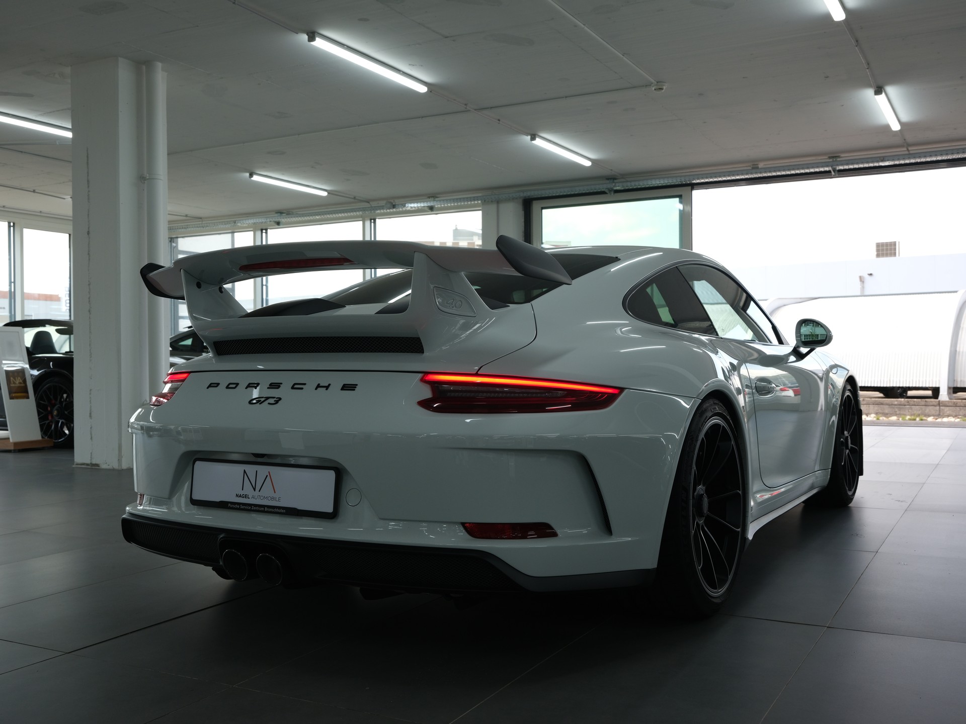 PORSCHE 911 GT3 PDK *Liftsystem* *Porsche Aproved* *Sport Chrono*-image-2