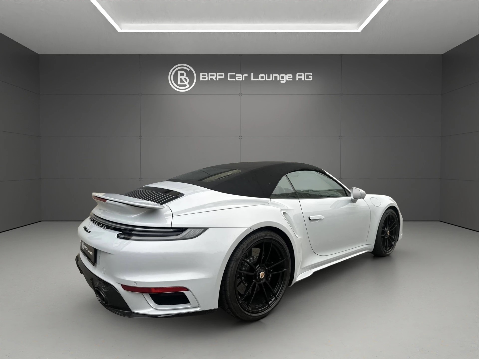 PORSCHE 911 Turbo S Cabriolet PDK-image-5