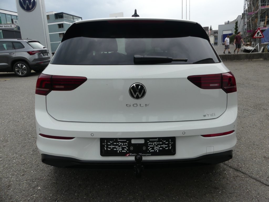 VW Golf 1.5 e TSI mHEV Value DSG-image-2