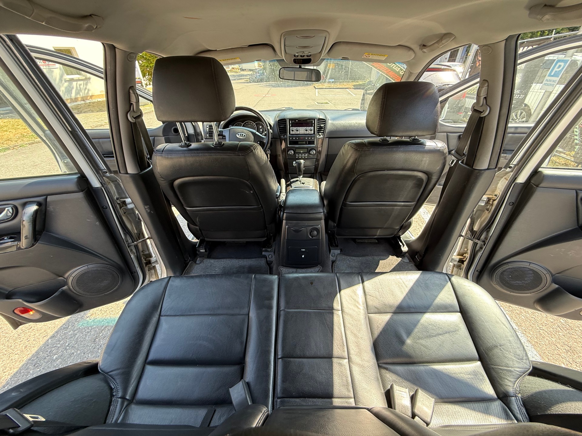 KIA Sorento 3.3 V6 Trend-image-23