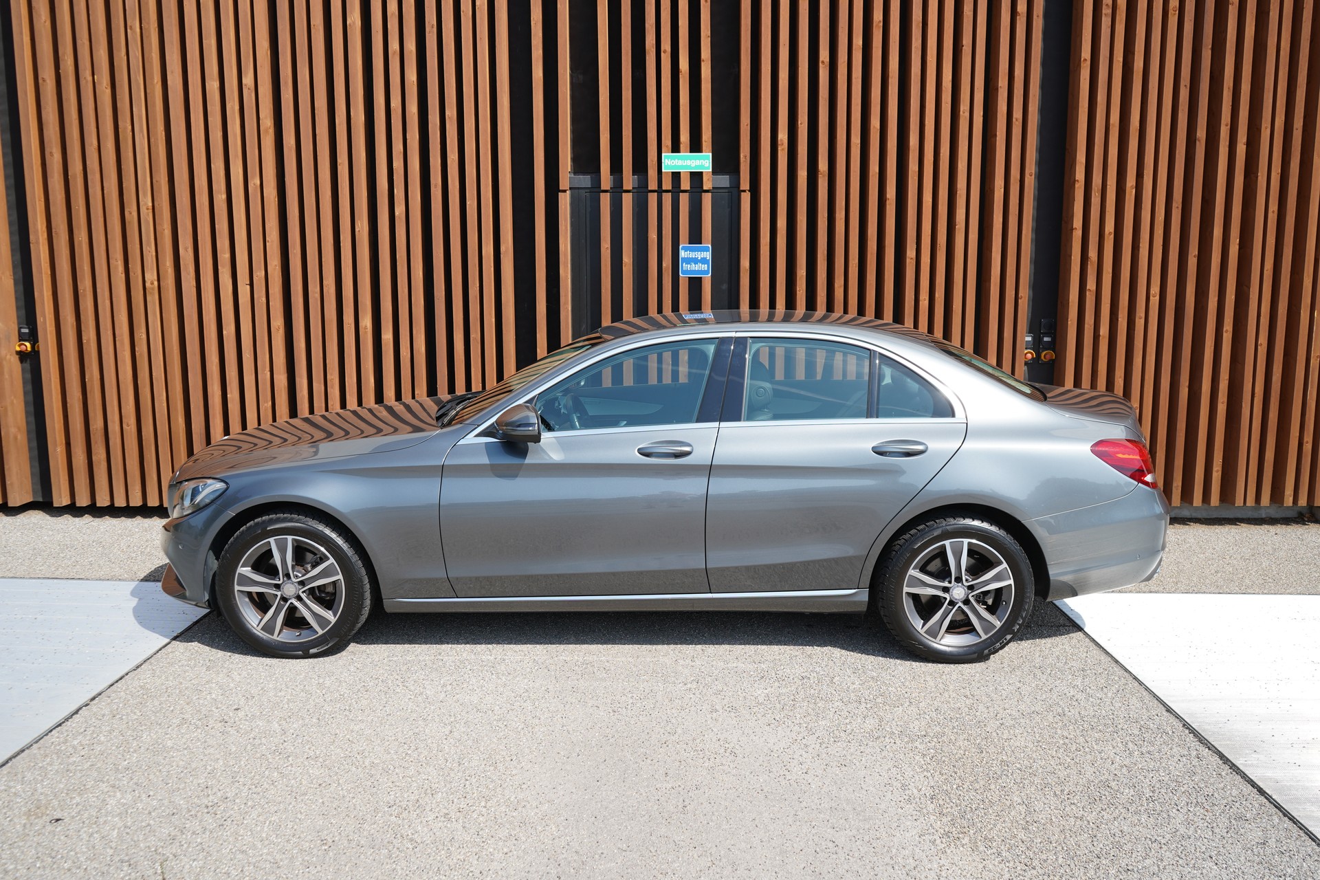 MERCEDES-BENZ C 200 AVANTGARDE 4MATIC 9G-TRONIC l 184 PS-image-5