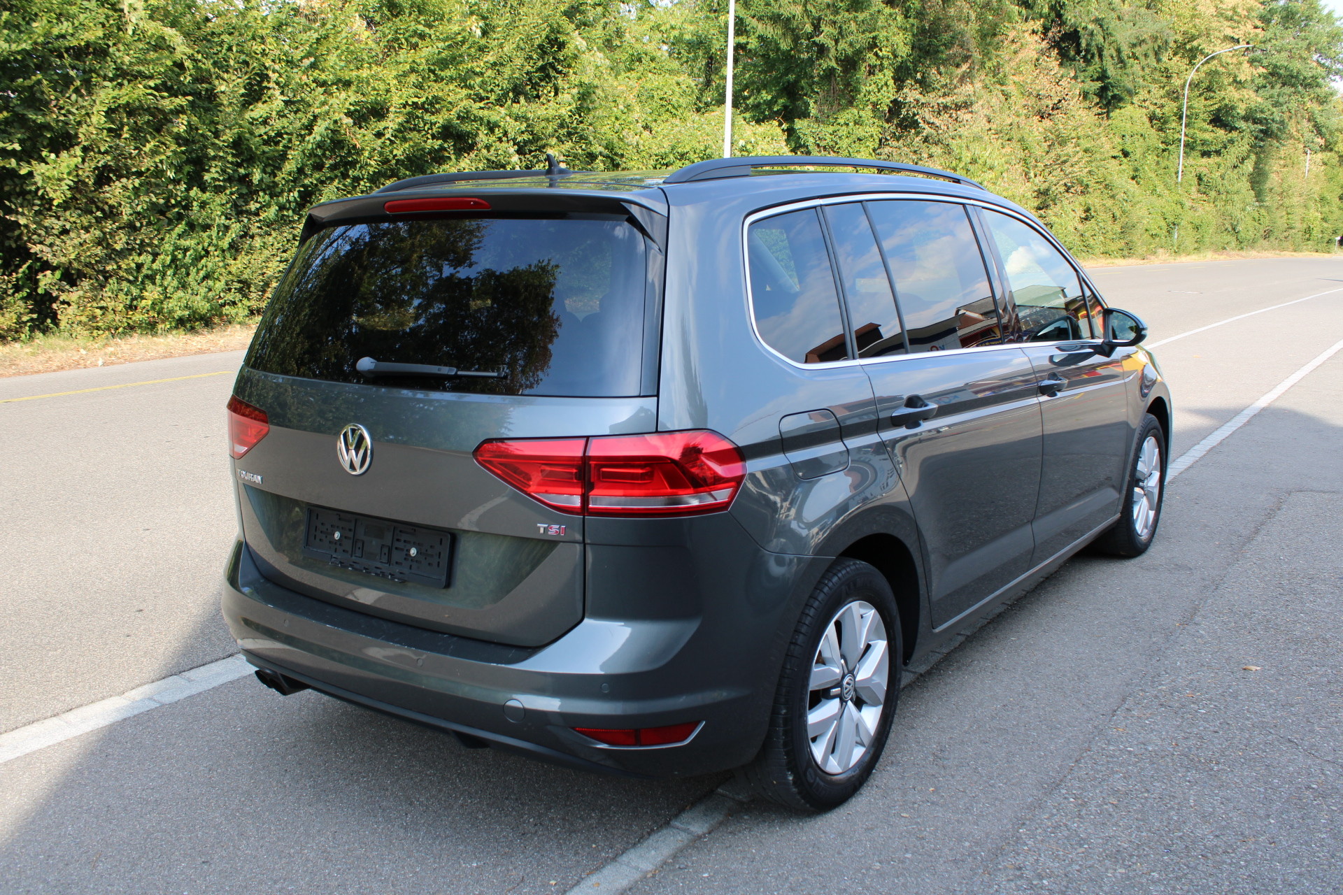 VW Touran 1.4 TSI BlueMotion Technology Comfortline DSG-image-3