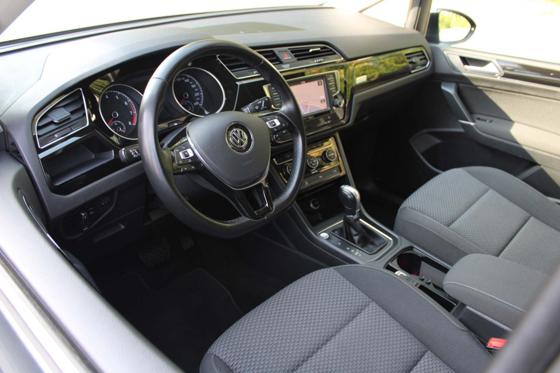 VW Touran 1.4 TSI BlueMotion Technology Comfortline DSG-image-4