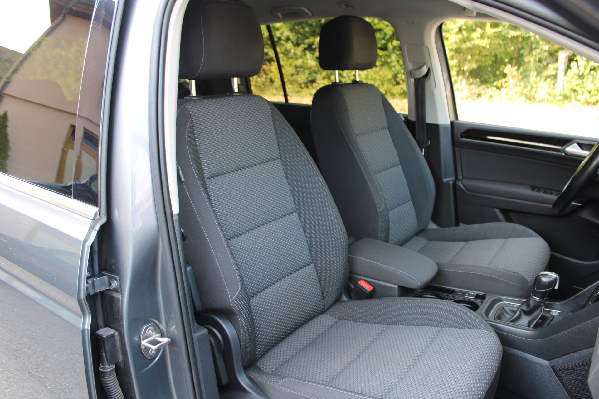 VW Touran 1.4 TSI BlueMotion Technology Comfortline DSG-image-8