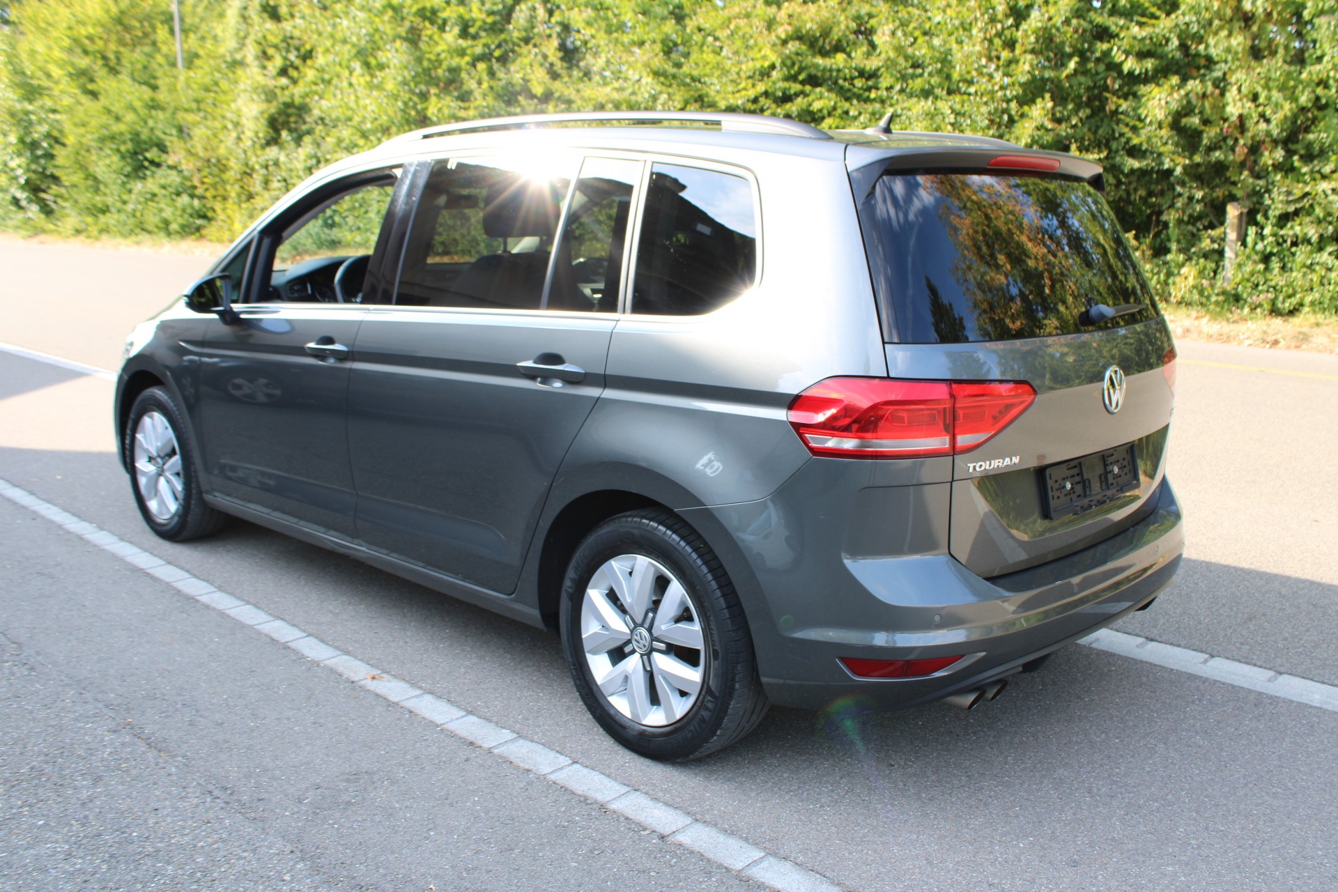 VW Touran 1.4 TSI BlueMotion Technology Comfortline DSG-image-1