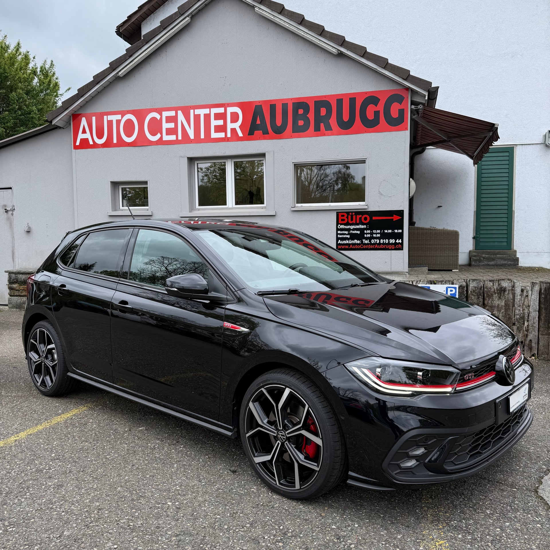 VW Polo 2.0 TSI GTI DSG *PANORAMA-DACH - VW GARANTIE BIS 12.2027*-image-0