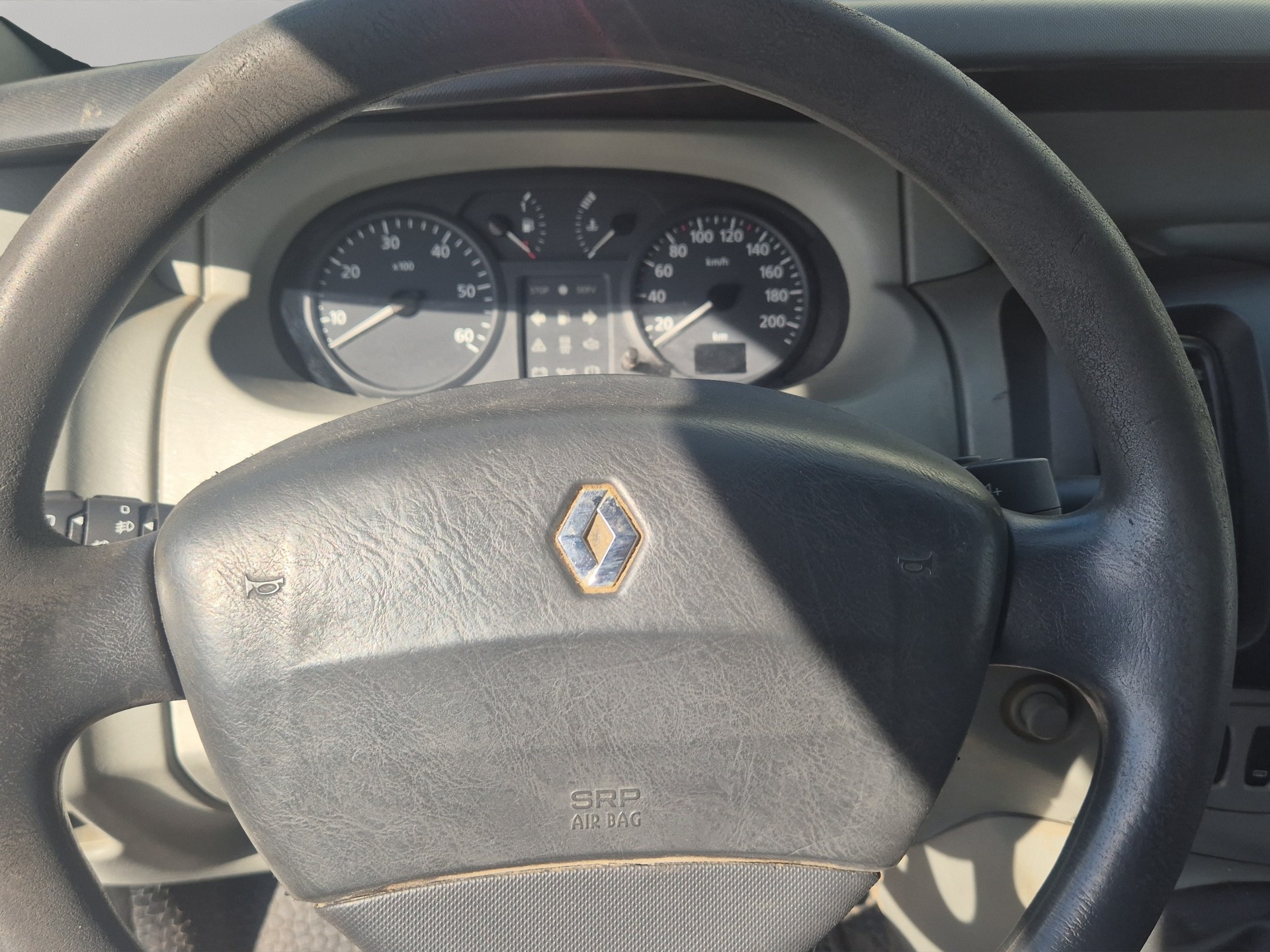 RENAULT Kühlwagen-image-10