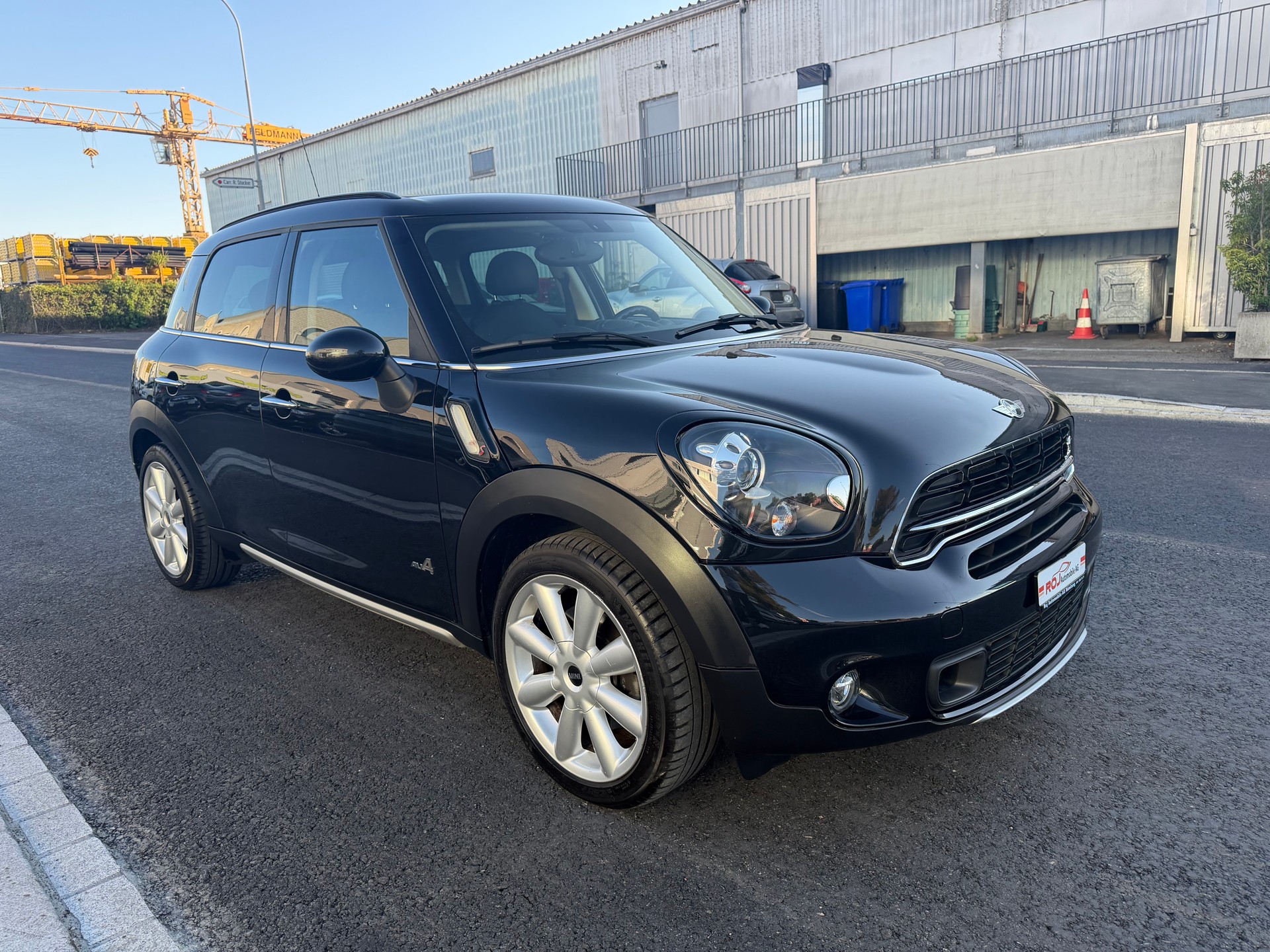 MINI Countryman Cooper S ALL4 Steptronic-showroom-element-3