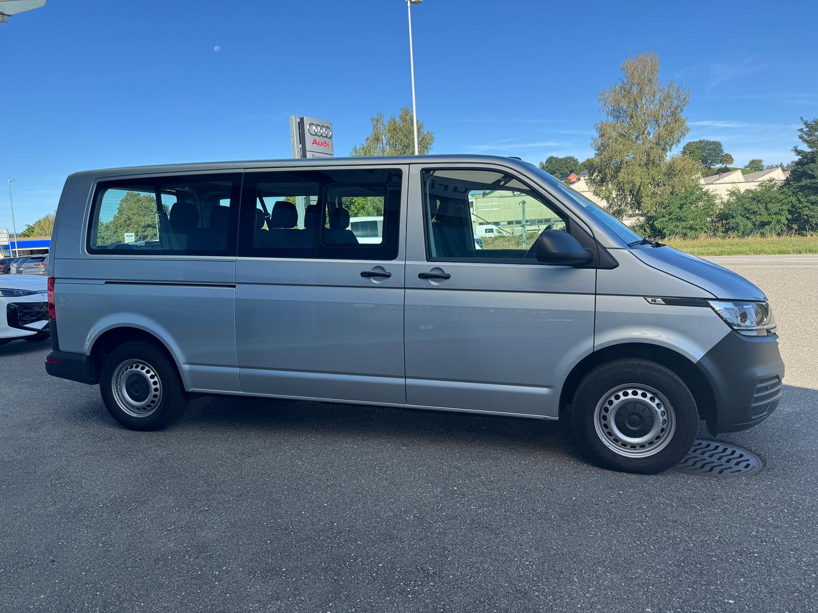 VW T6.1 Kombi 2.0 TDI 4Motion DSG mit 9-Sitzplätze-image-5