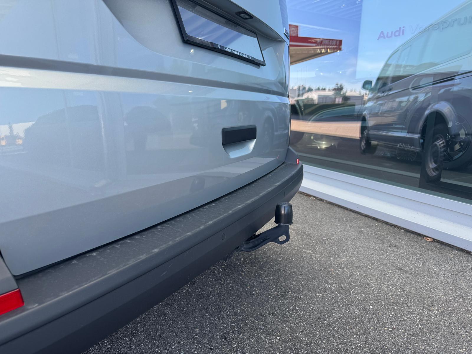 VW T6.1 Kombi 2.0 TDI 4Motion DSG mit 9-Sitzplätze-showroom-element-3