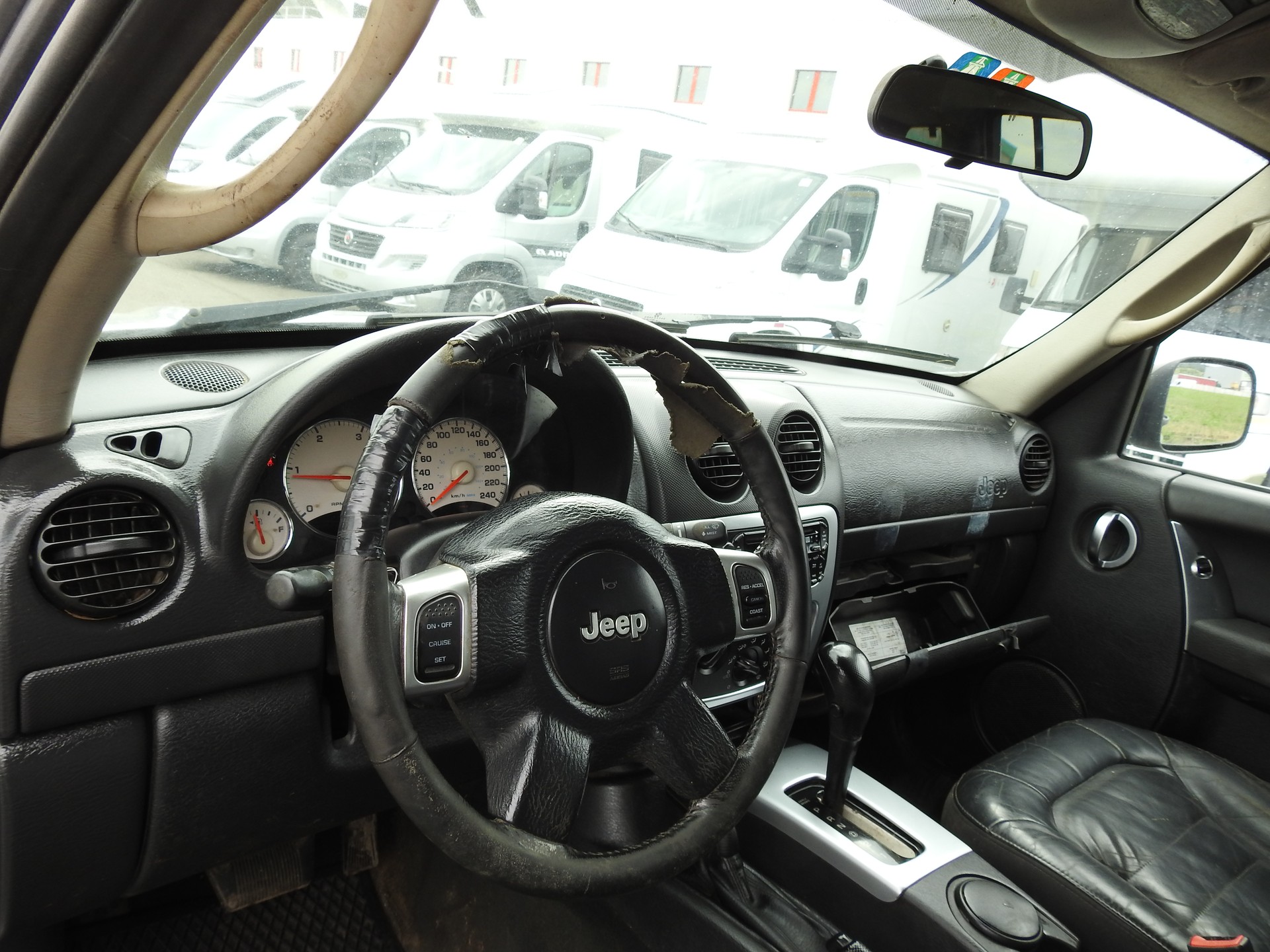 JEEP Cherokee 2.8 CRD Limited-image-11