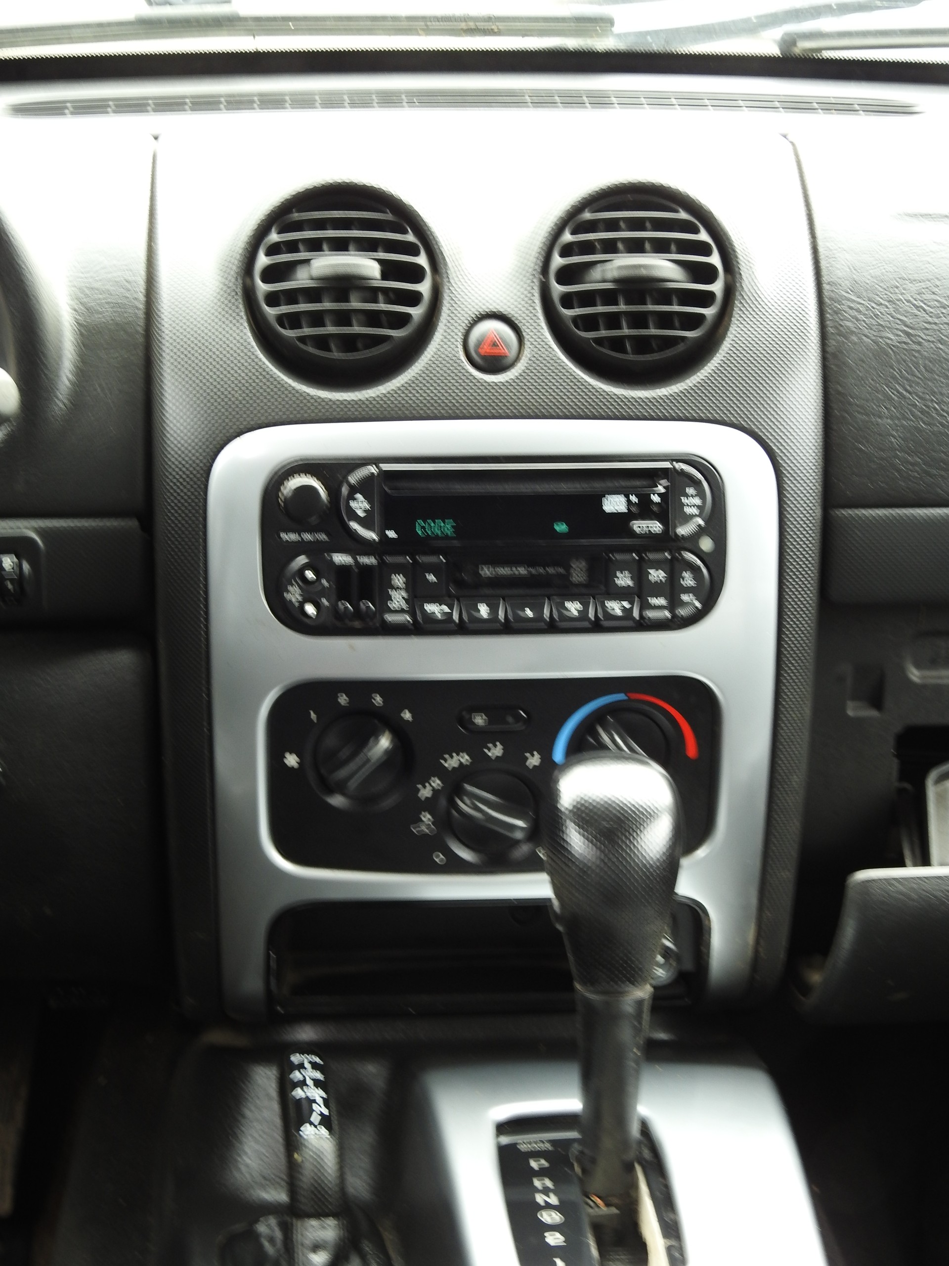 JEEP Cherokee 2.8 CRD Limited-image-18