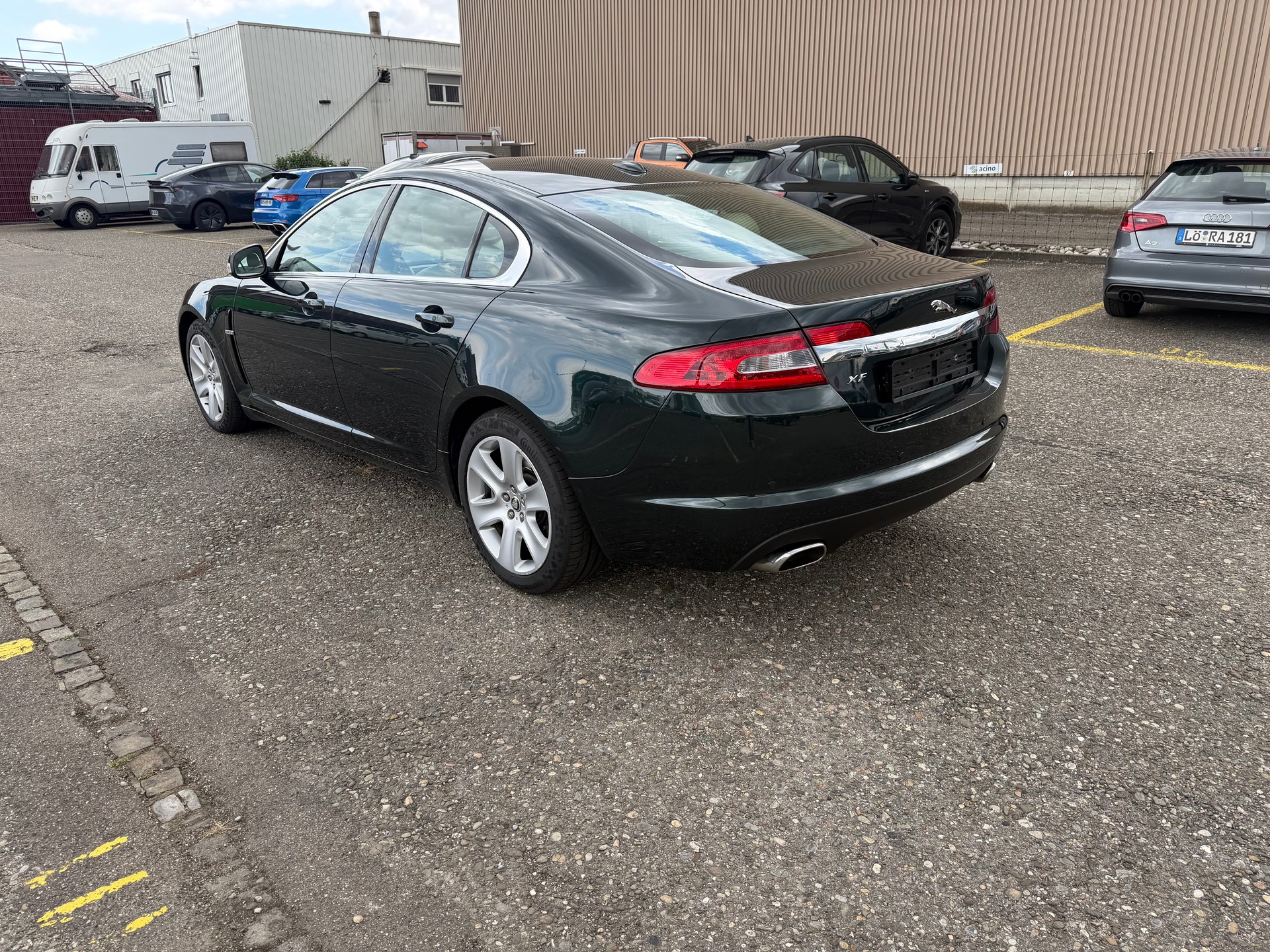 JAGUAR XF 2.7d V6 Premium Luxury-image-5