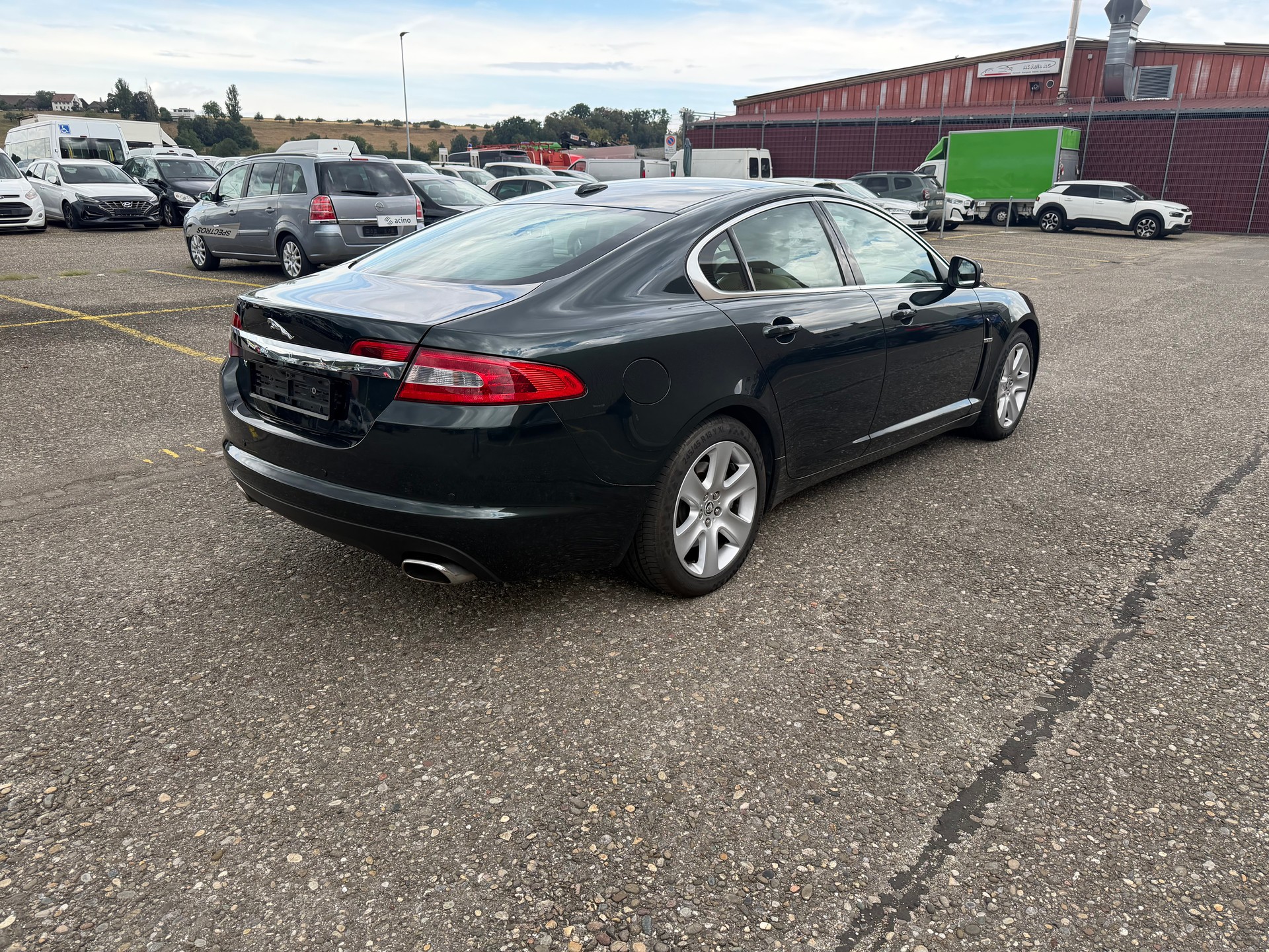JAGUAR XF 2.7d V6 Premium Luxury-image-4