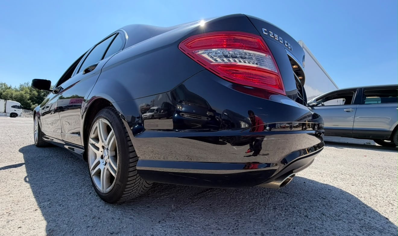 MERCEDES-BENZ C 250 CDI Avantgarde 4Matic 7G-Tronic-image-10