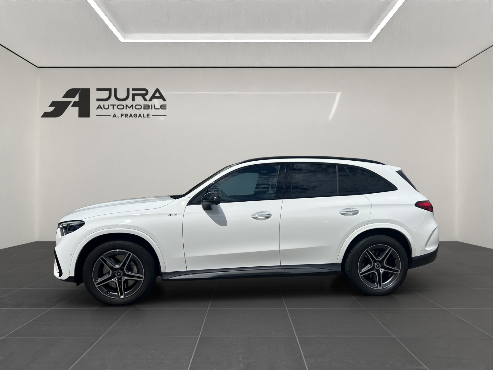 MERCEDES-BENZ GLC 220 d AMG Line 4matic-image-3